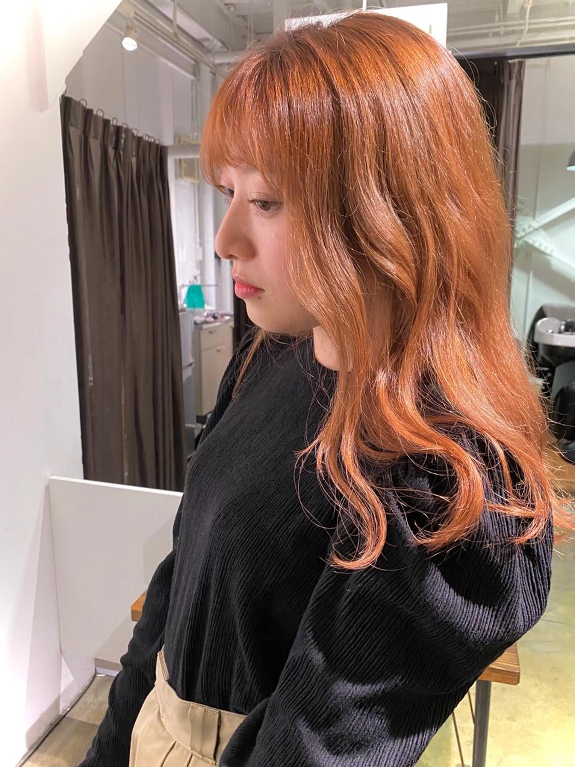 ロング カラー オレンジ カット ヘアカラー トリートメント MR.GOOD MORNING所属・MR.GOOD MORNINGフジイのヘアスタイル