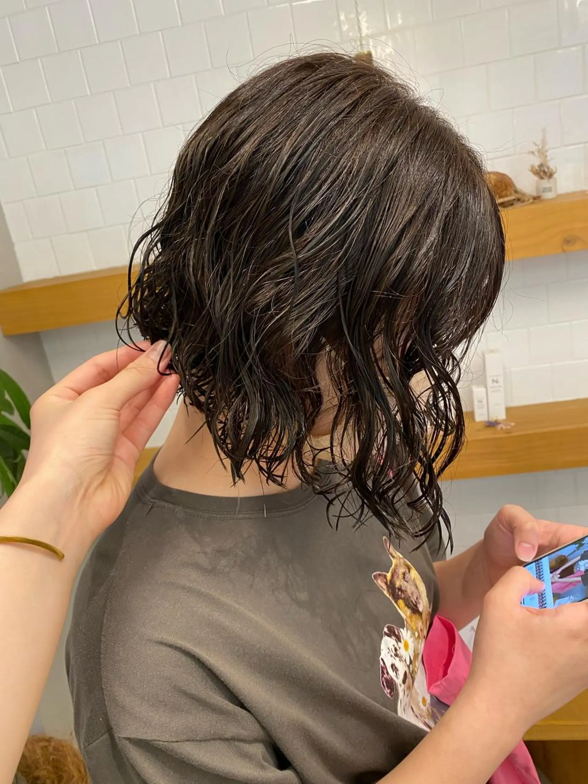 ミディアム カラー パーマ ミディアムパーマ ボブ 、 、のヘアスタイル