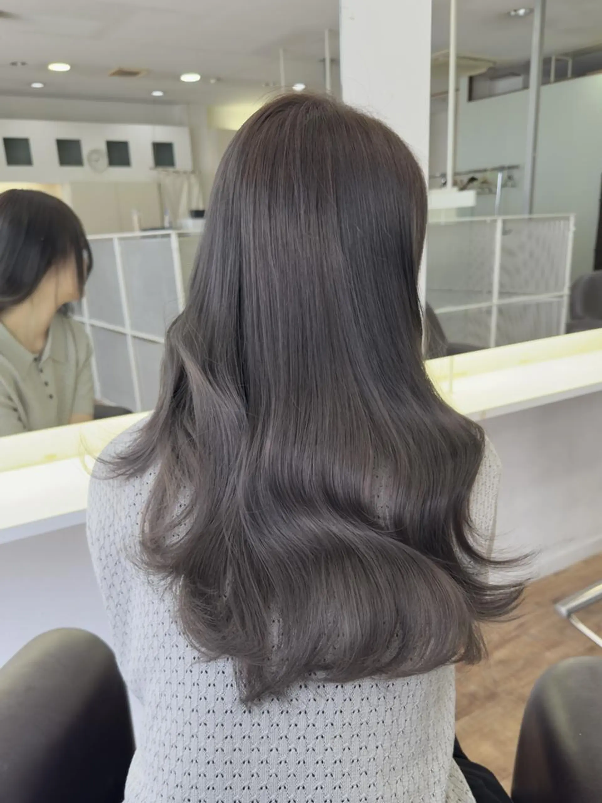 ロング Hip's eyes meiのヘアスタイル