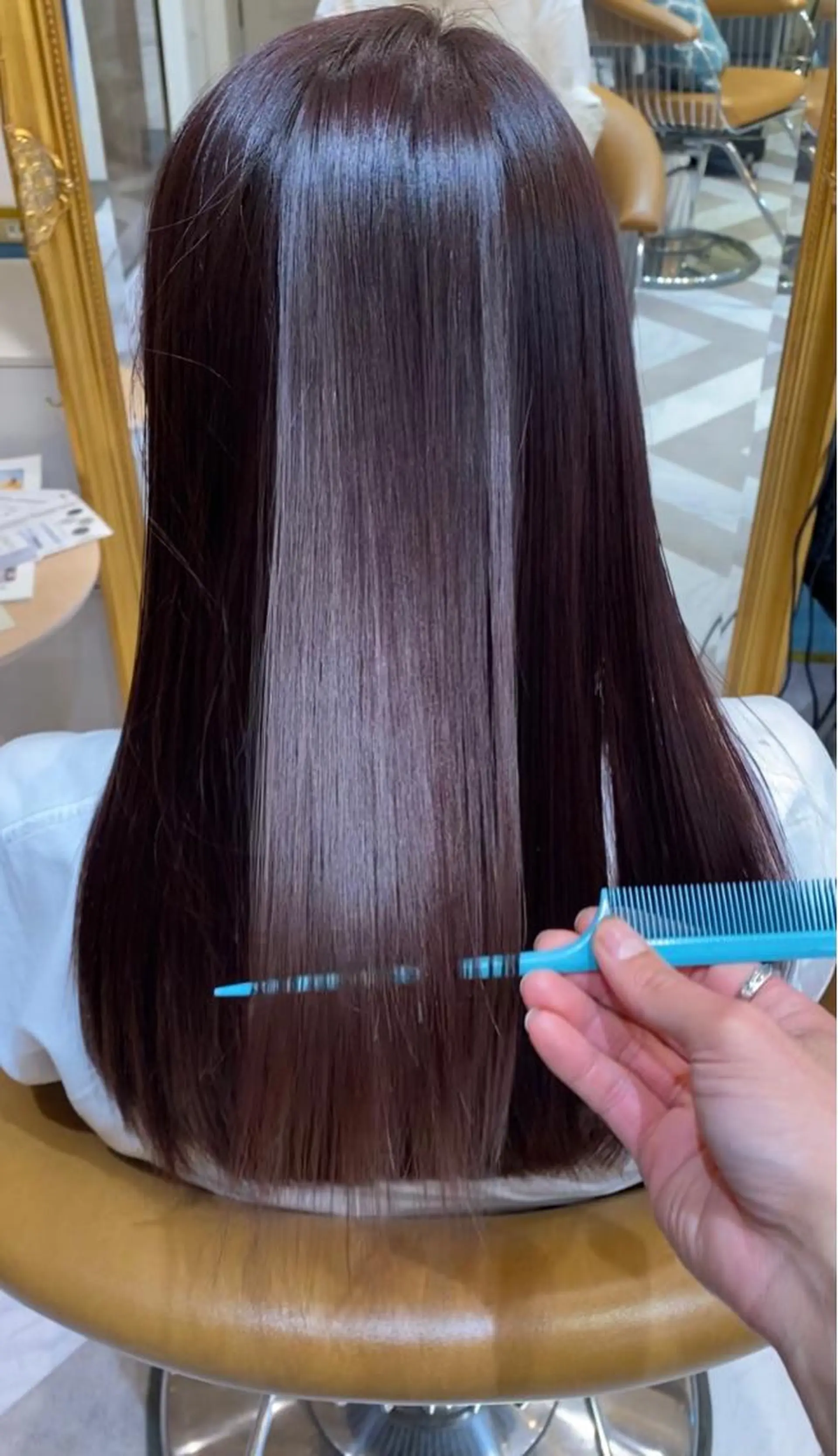 ミディアム カット ヘアカラー トリートメント レイヤーカット /透明感カラー西田のヘアスタイル