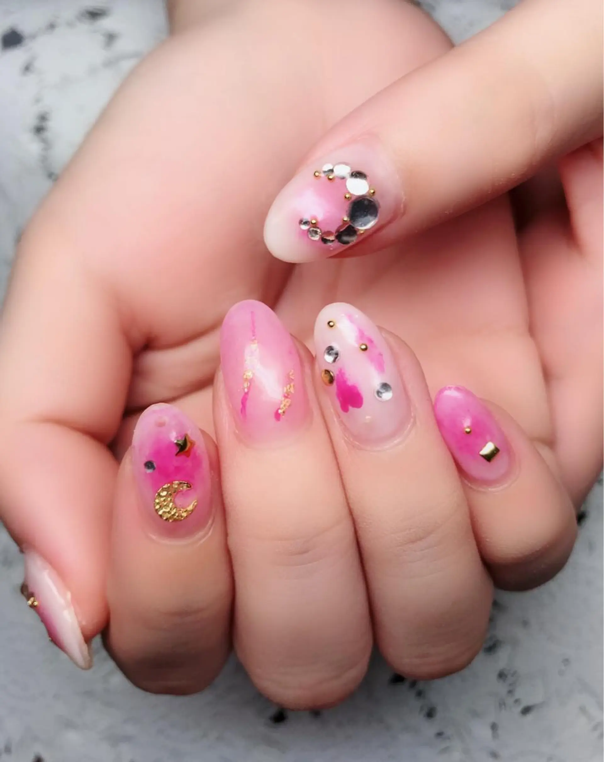 ネイル ハンドネイル ゲン レイカのネイルデザイン