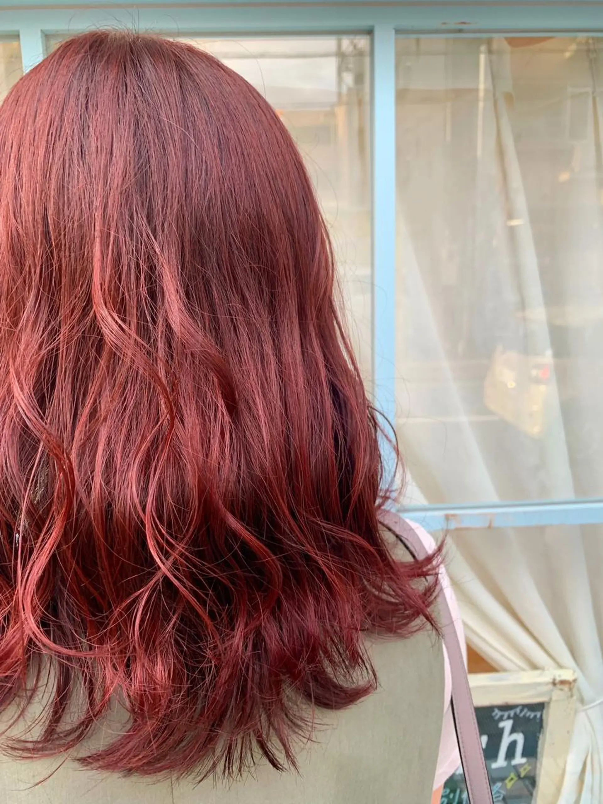 セミロング カラー ブリーチ レッドカラー ステラマリス 梅田のマツエク・マツパデザイン