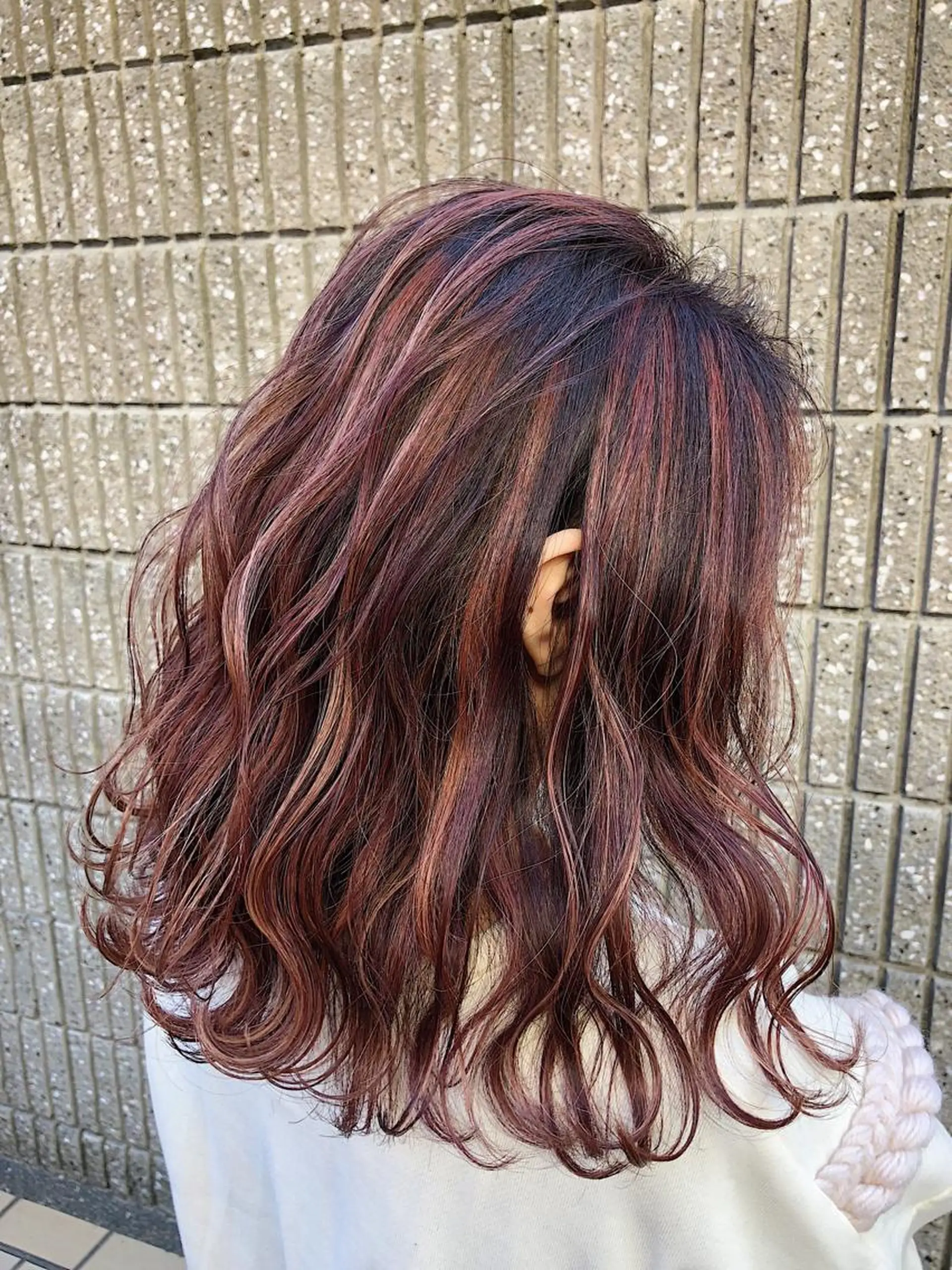 ミディアム カラー ハイライトカラー ピンクカラー ハイライト 【t.a.g（タグ）】所属・ノンダメージ髪質改善 カラー💎/KURAのヘアスタイル