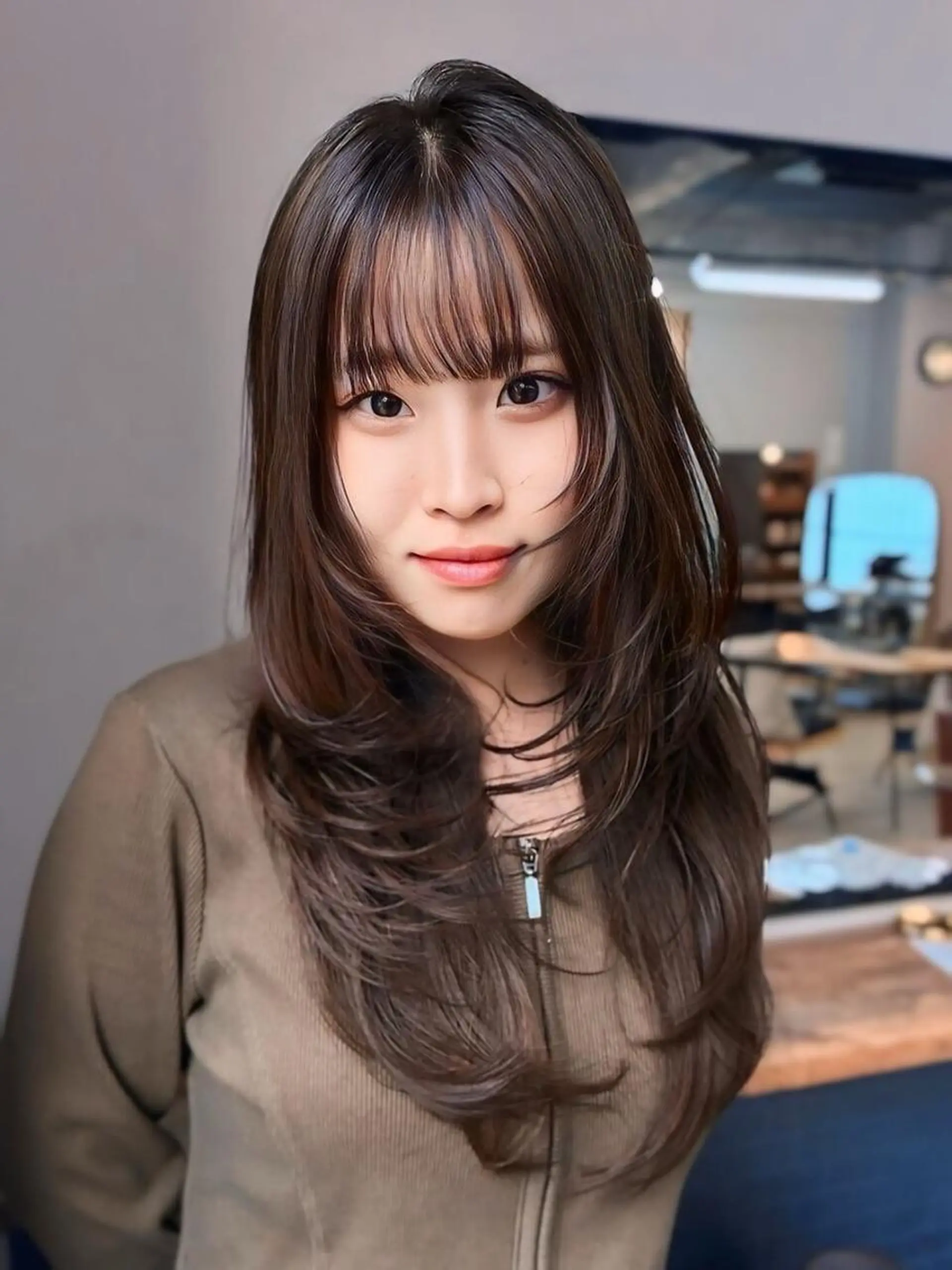 セミロング カラー 透明感カラー loty ぼりのヘアスタイル