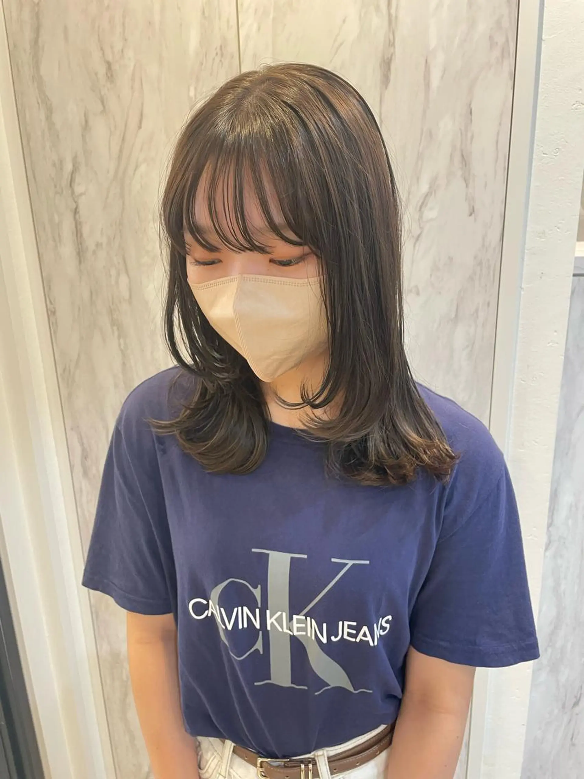 セミロング ヘアカラー 渋谷 留菜のヘアスタイル