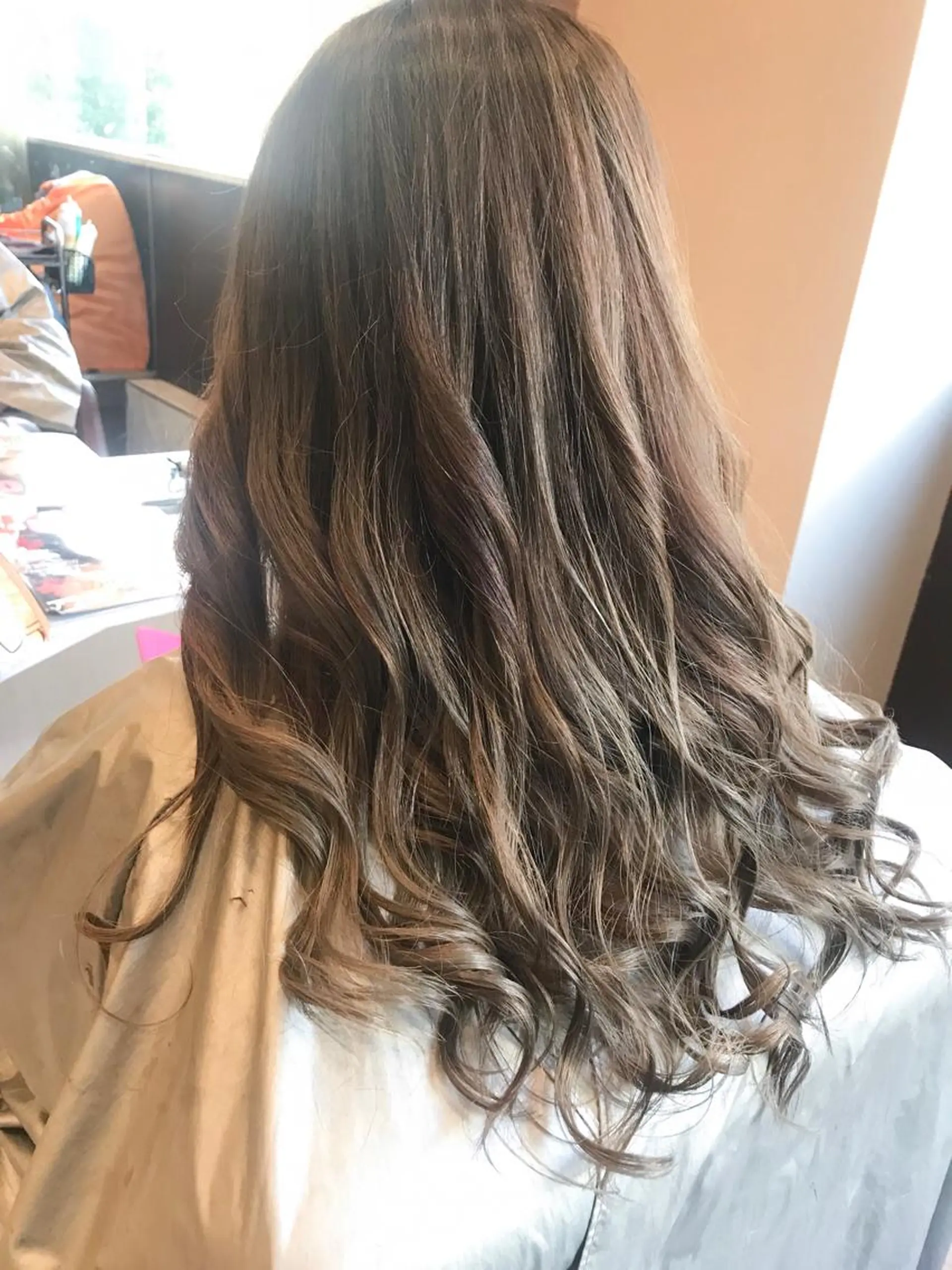 ロング カラー パーマ 外国人風カラー ヘアカラー トリートメント 🫧代表/新宿駅近/ 限定価格🫧田辺貴裕のヘアスタイル