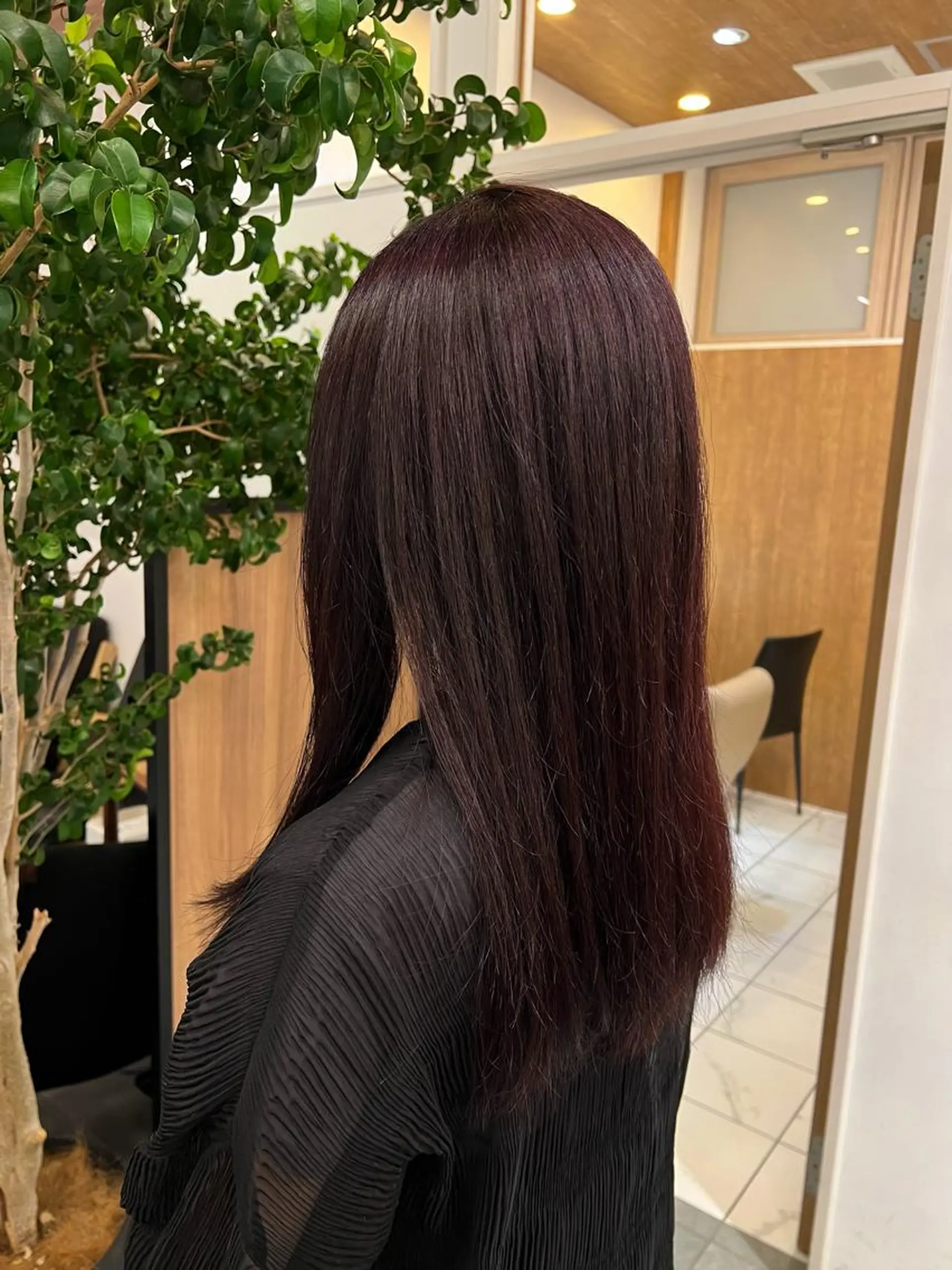 ロング カラー カワハラ ヒナコのヘアスタイル