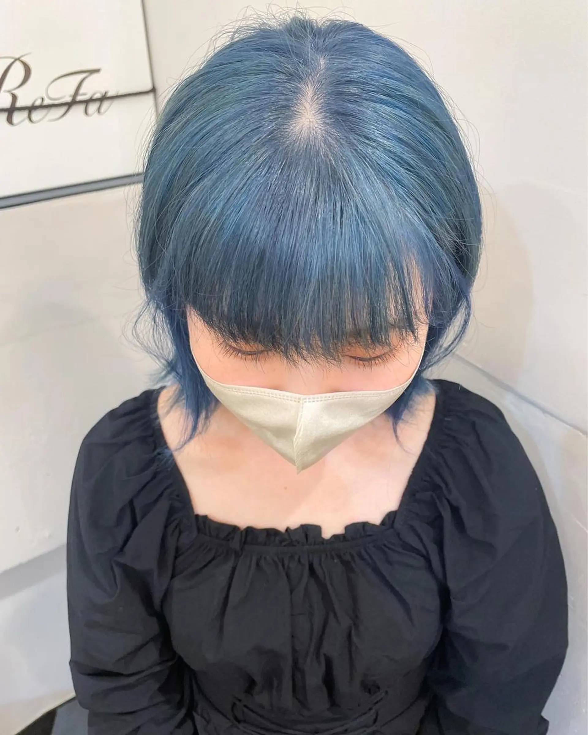 ショート カラー ブリーチ ブルーカラー ボブ ブリーチ/miinaのヘアスタイル