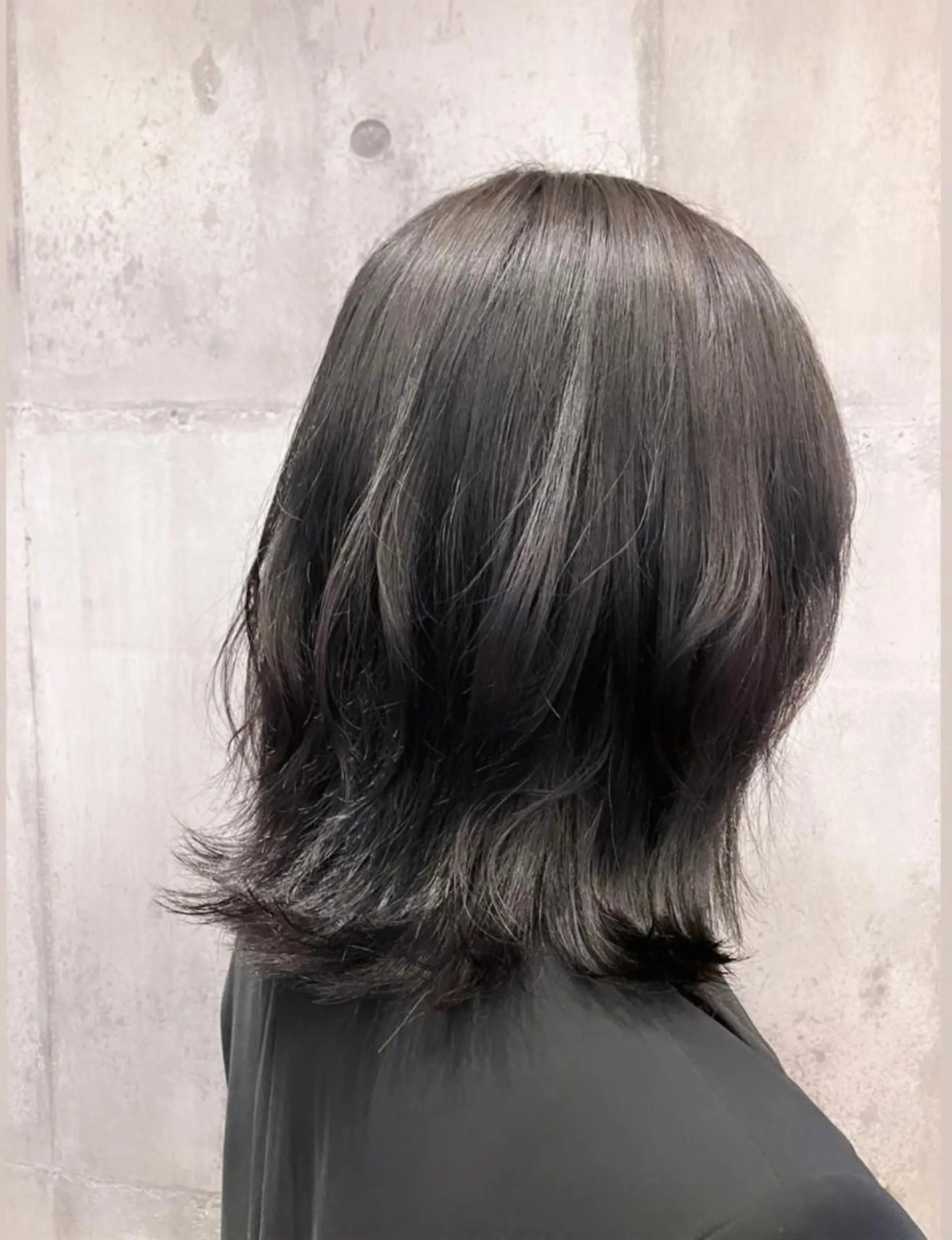 ミディアム mai /attraのヘアスタイル