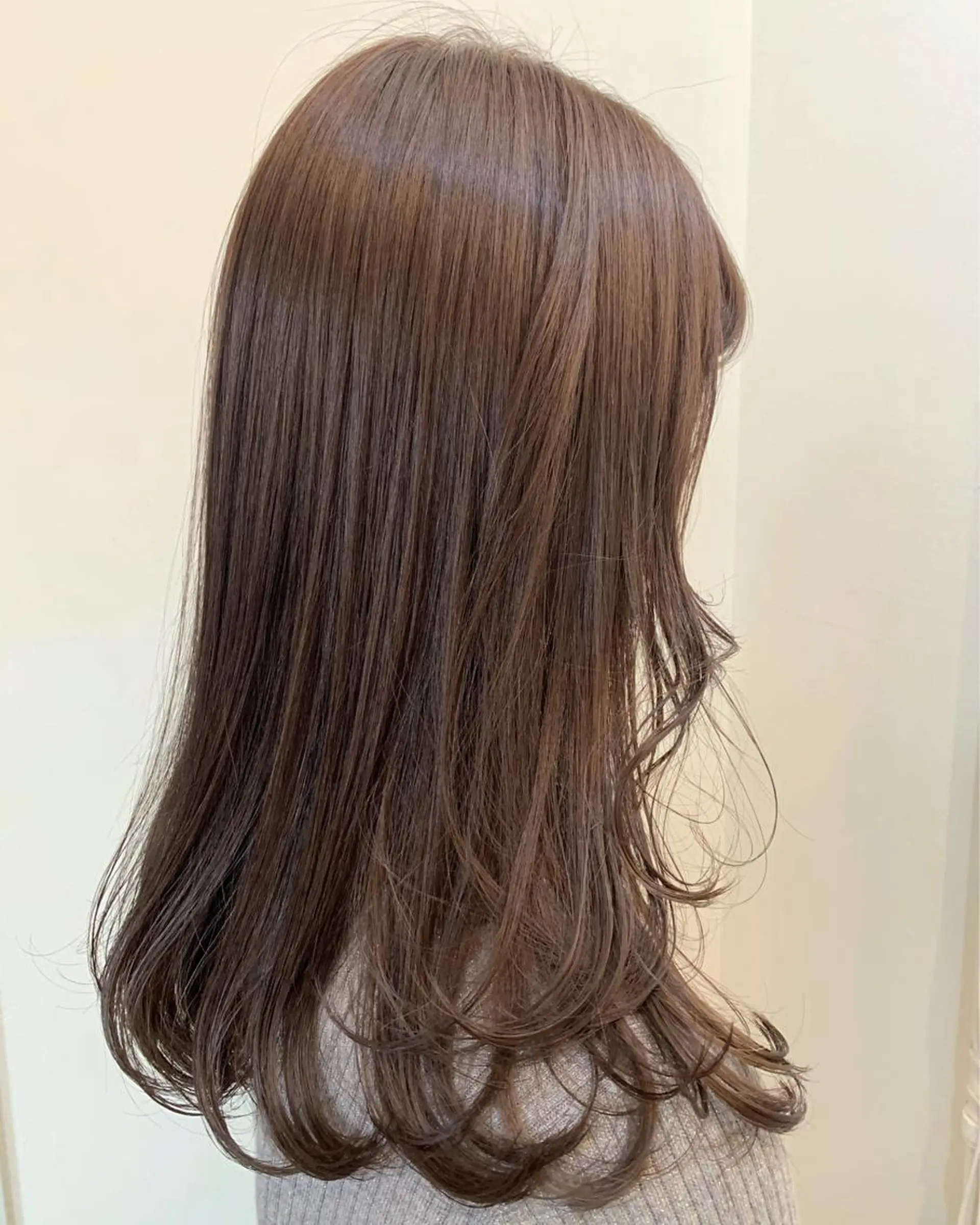 セミロング まろやか透明感カラー ♡MANAのヘアスタイル