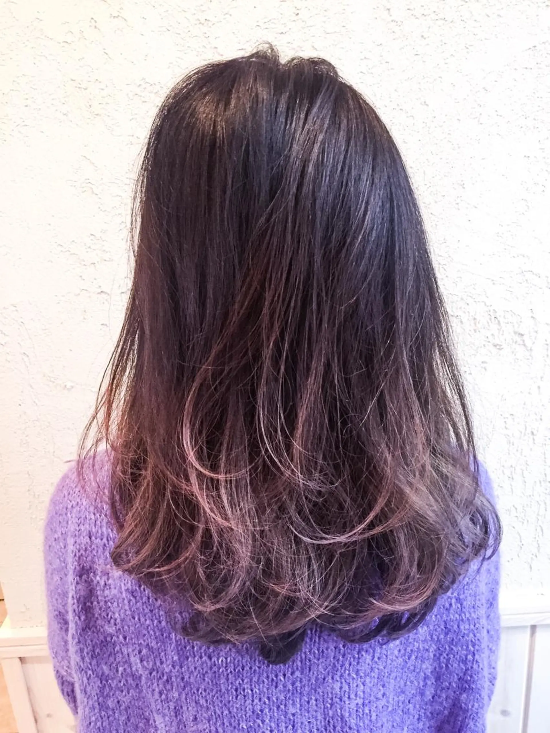 セミロング カラー アッシュ ブリーチ グラデーションカラー l'or所属・宮内 佑規のその他イメージ