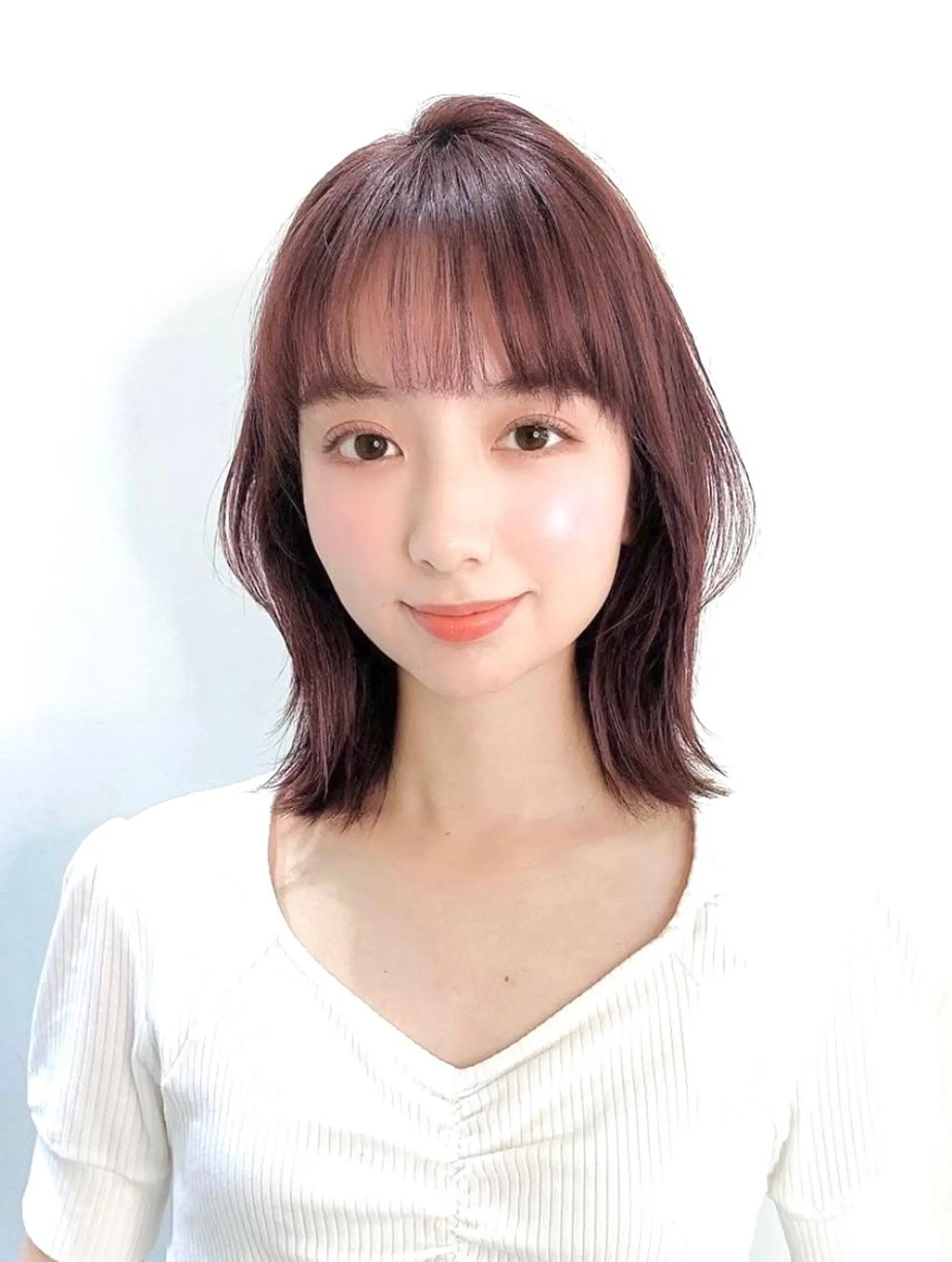 ミディアム カラー くびれヘア 韓国風ヘア JYUNESU表参道所属・韓国ヘア🇰🇷🎀 透明感カラーのヘアスタイル