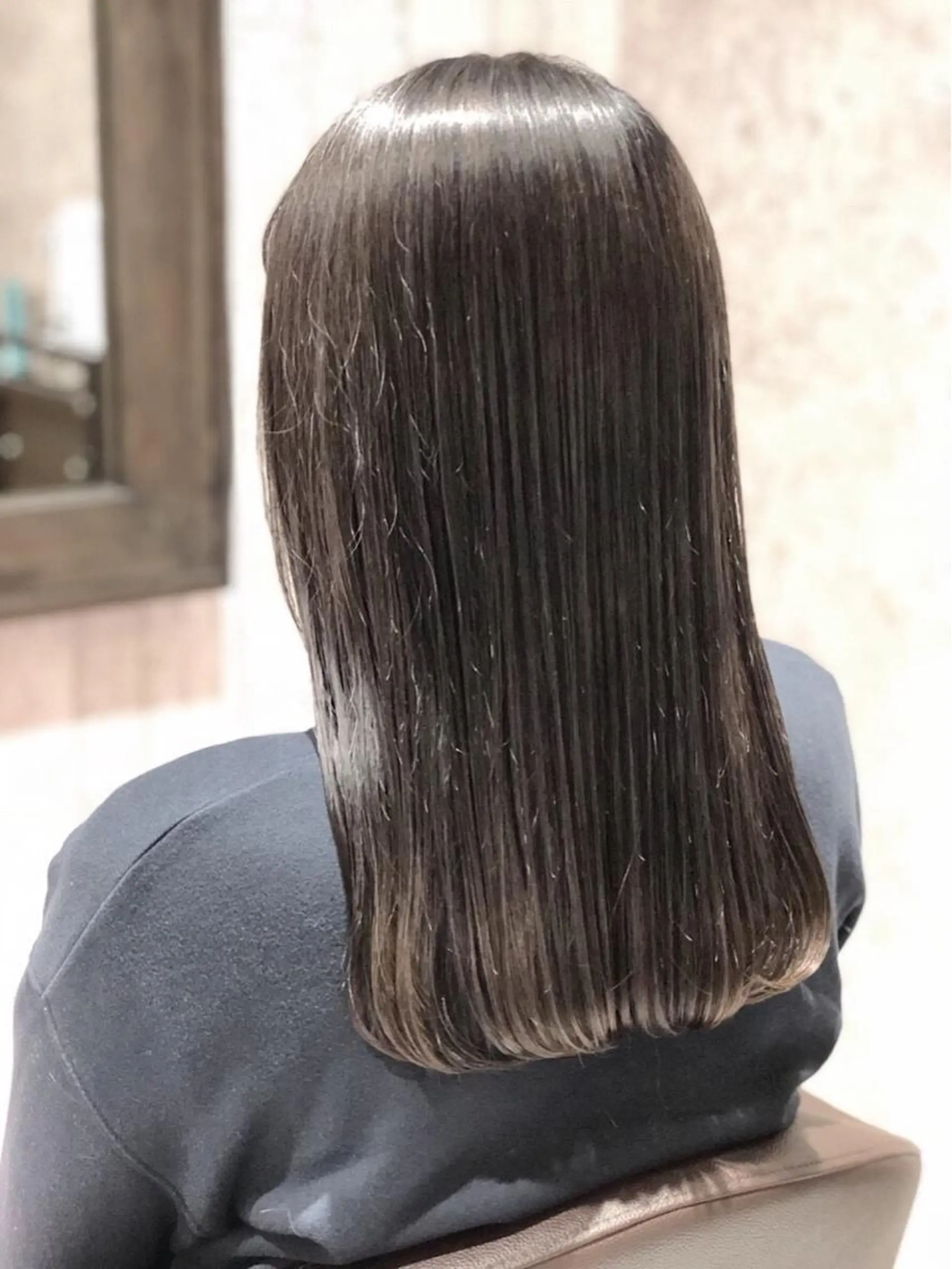 ミディアム カラー シルバー 🫟Blanco🫟 Color&Careのヘアスタイル