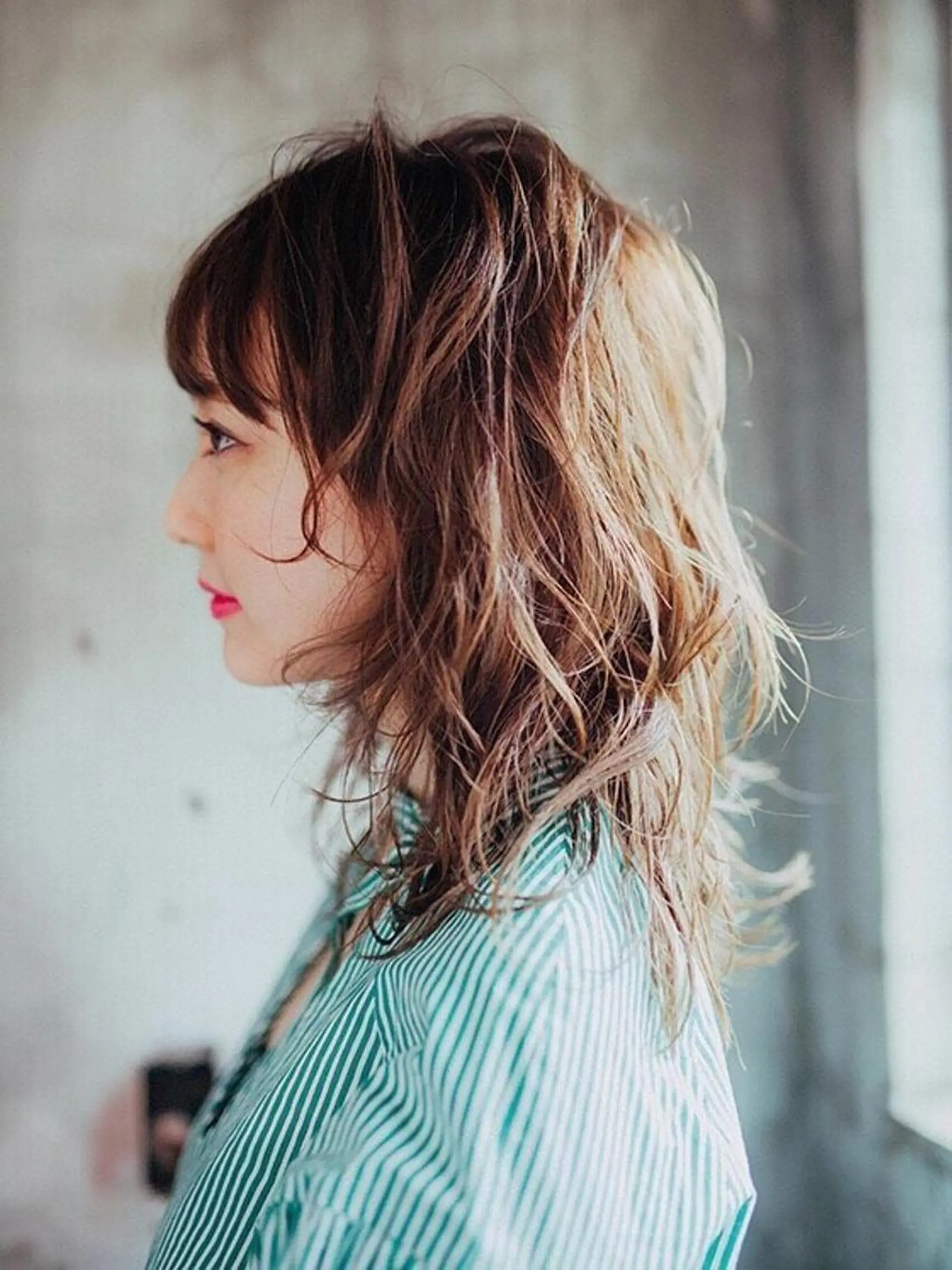 ロング カラー ヘアアレンジ ベージュカラー レイヤーカット 脱白髪染め美容師 竹内涼乃のヘアスタイル