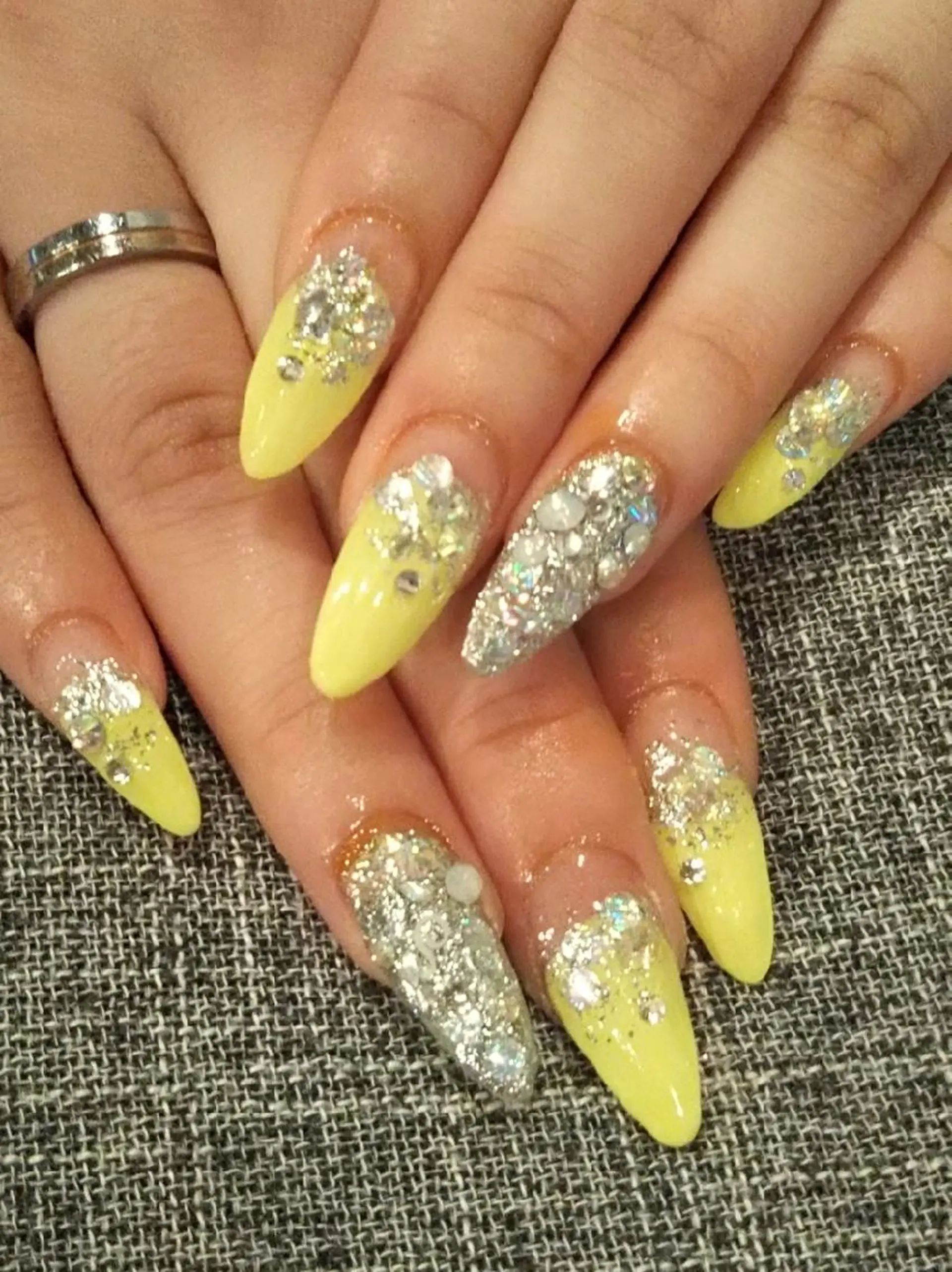 ネイル キラキラネイル ハンドネイル private salon mieのネイルデザイン