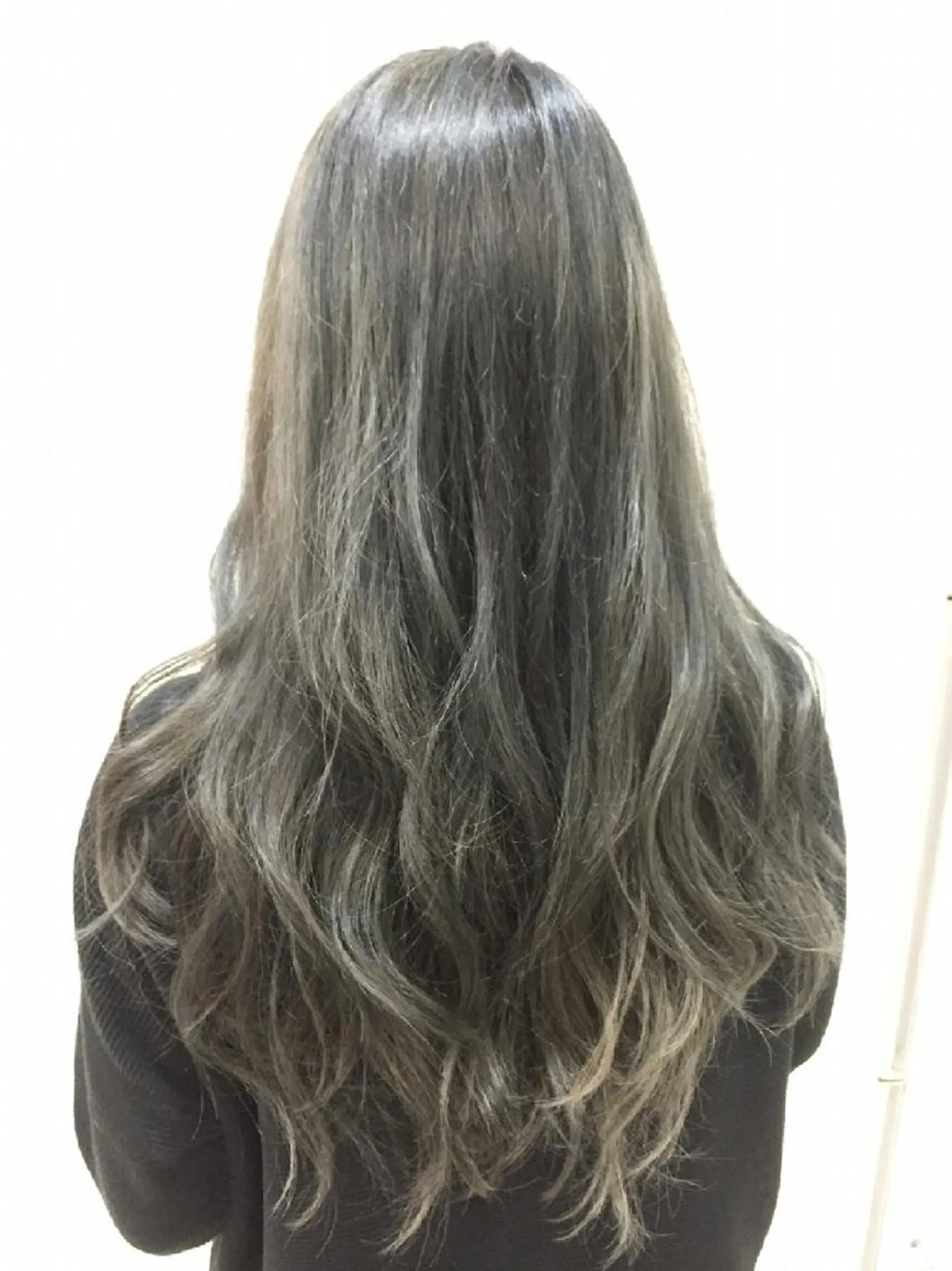 セミロング ロング カラー 【Sweep】おじま のぞみのヘアスタイル