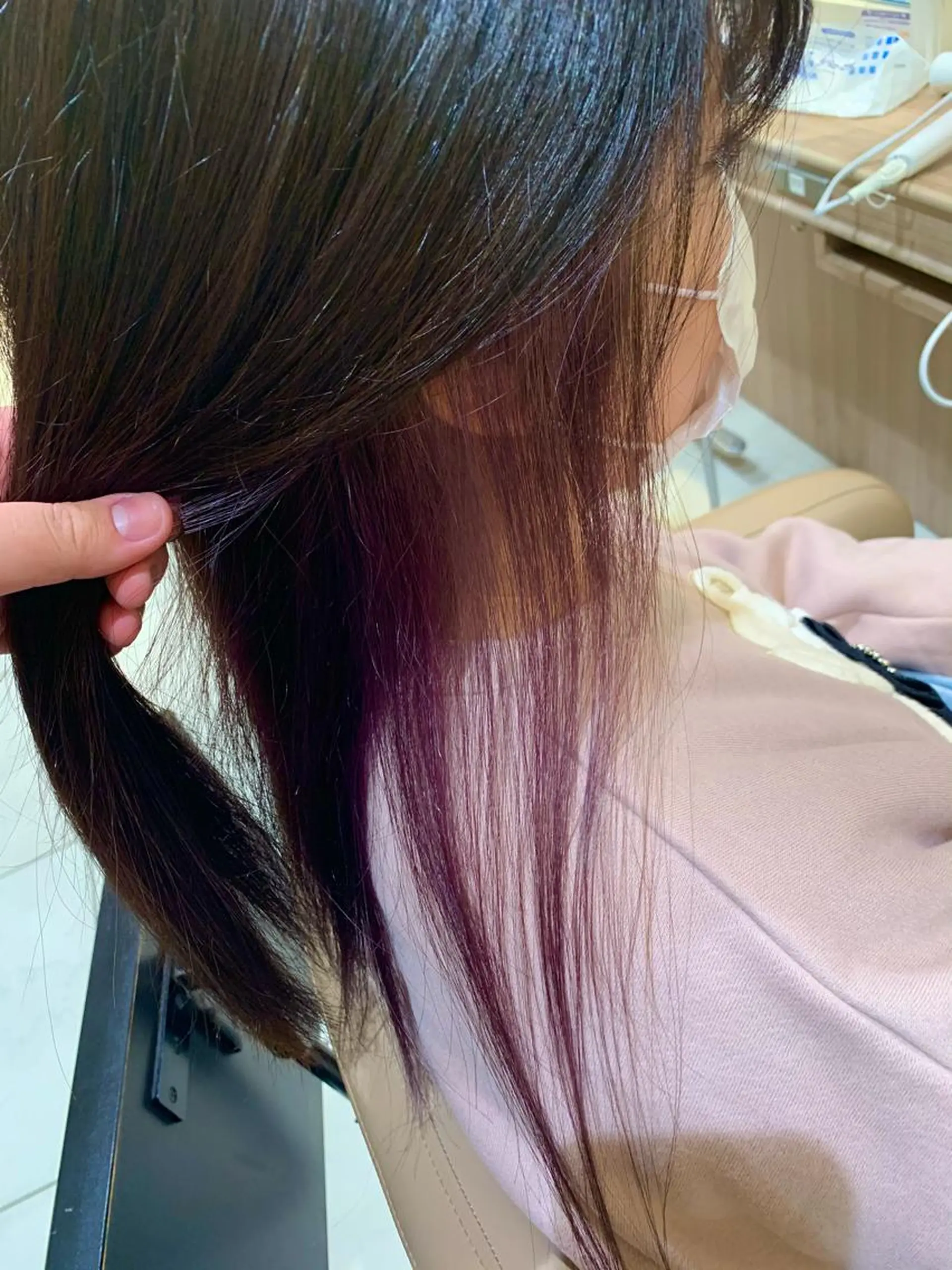 セミロング カラー インナーカラー ラベンダーカラー CUT STUDIO 141所属・渡部 恭子のヘアスタイル