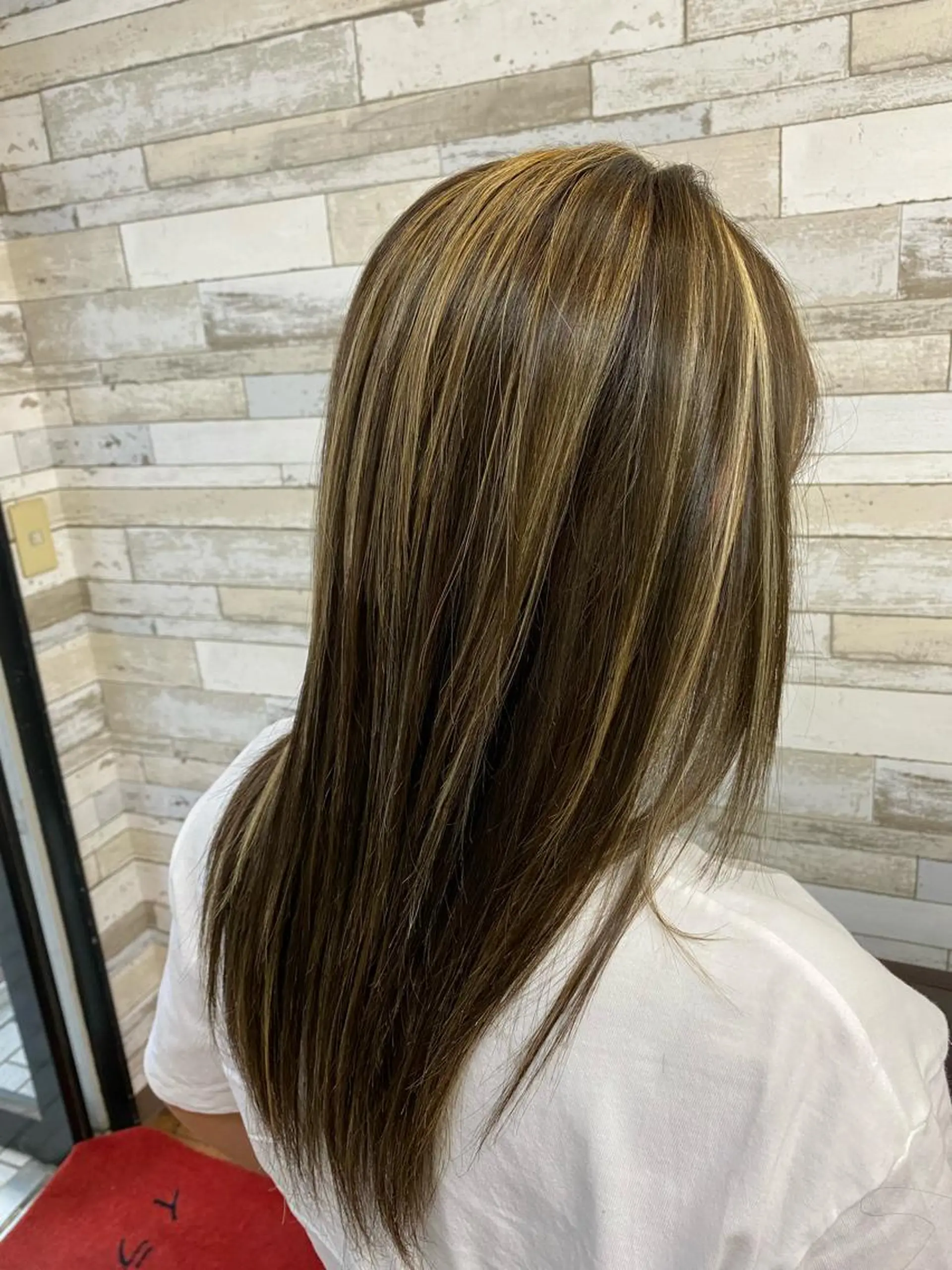 セミロング B-W ⭐️MIKIのヘアスタイル