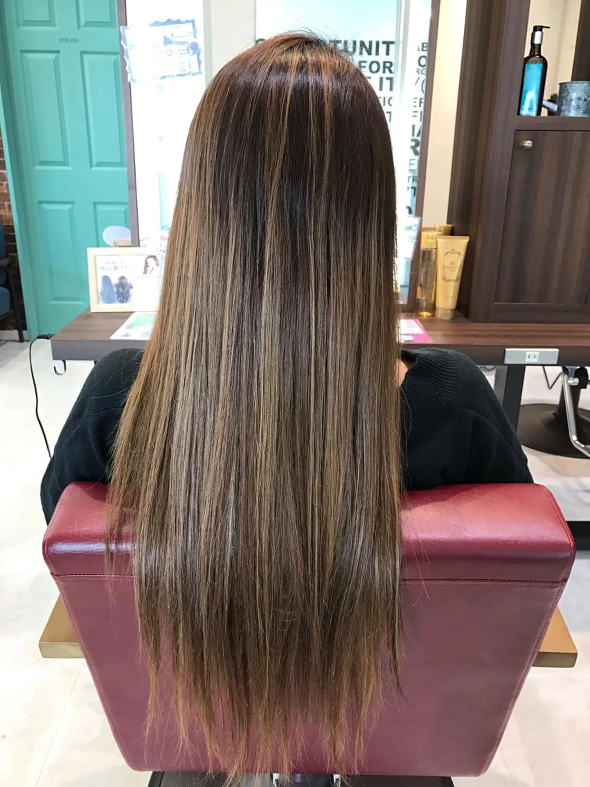 ロング カラー グラデーションカラー ハイライトカラー ハイライト 松本 明日可のヘアスタイル