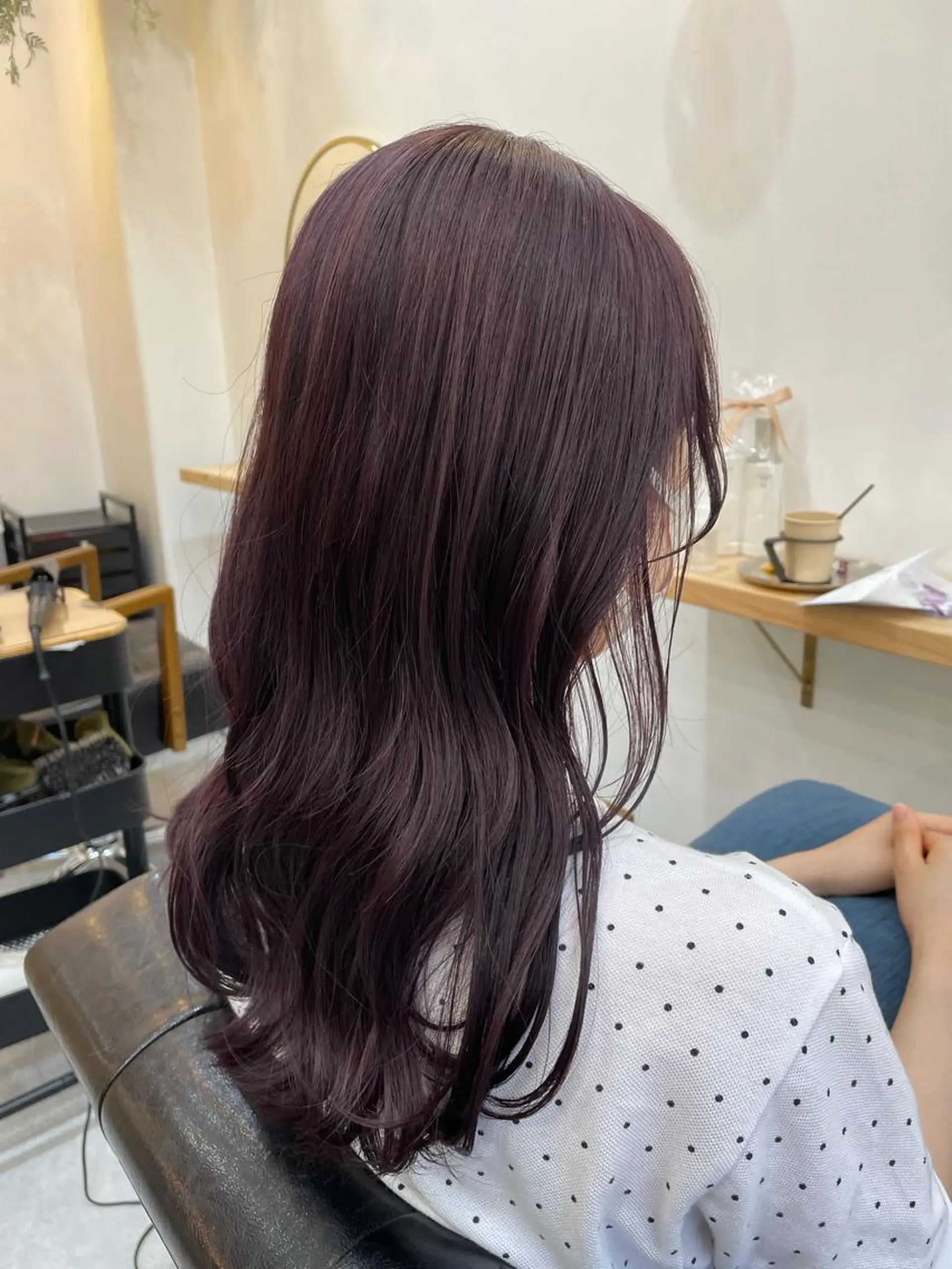 セミロング カラー 高梨 菜々のヘアスタイル