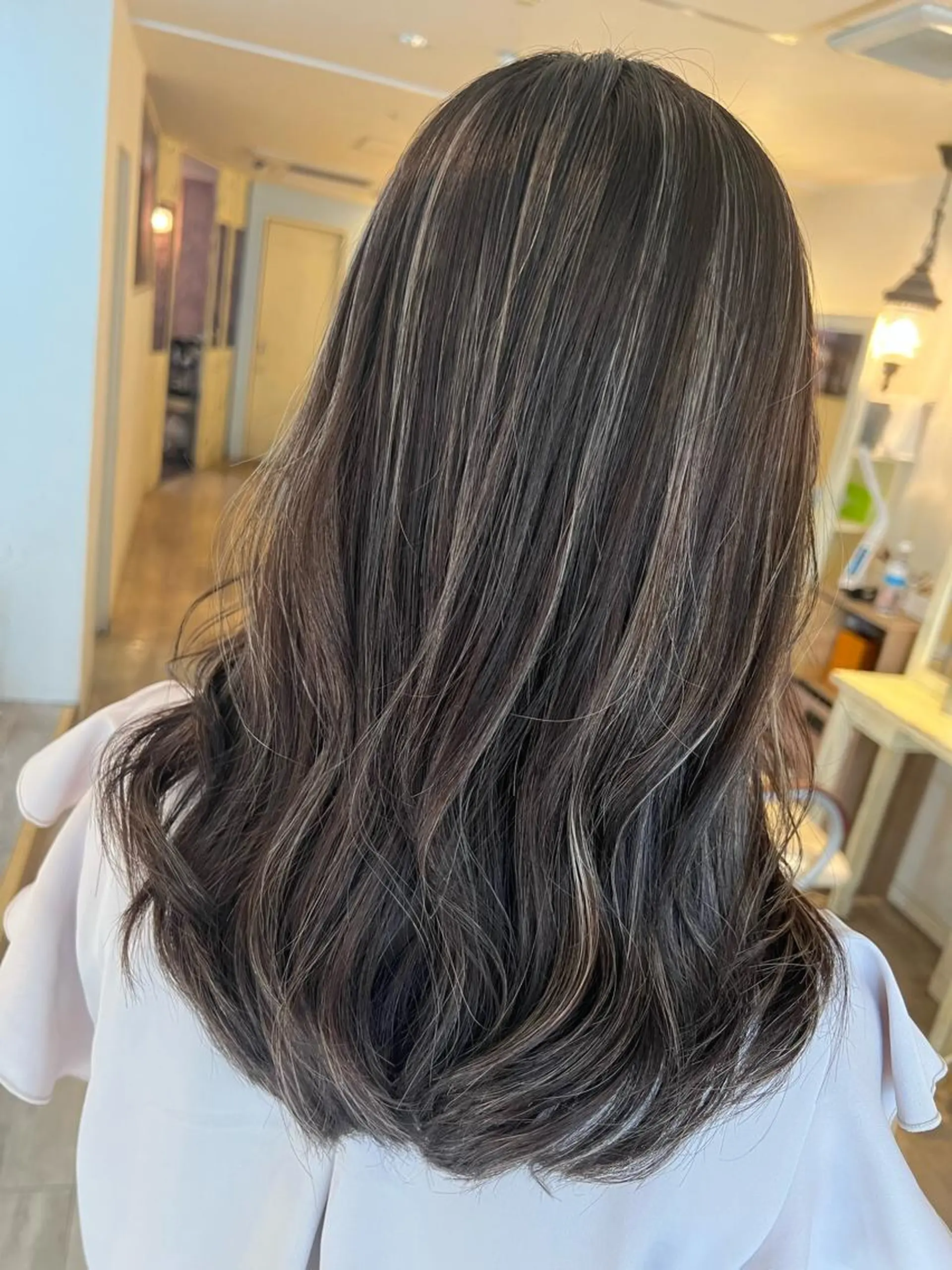 セミロング カラー ハイライトカラー ハイライト Hair&Rich  style　genesis所属・早朝、日祝セット🉑 TSUBASAのヘアスタイル