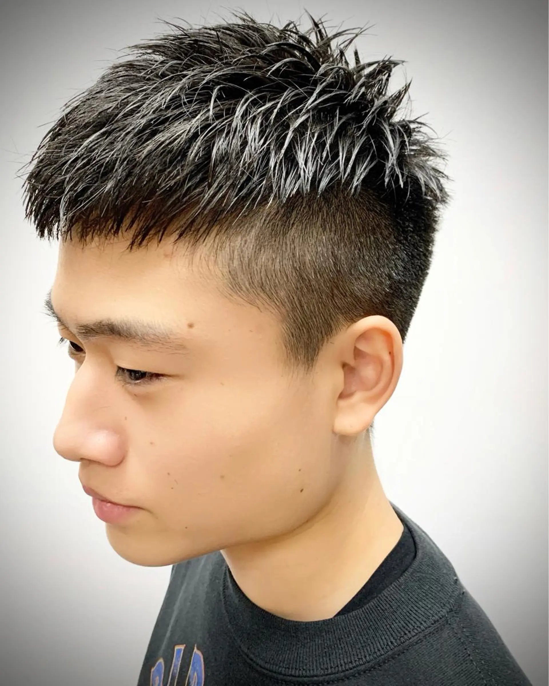 ショート メンズ メンズバレイヤージュ メンズブリーチ メンズハイライト メンズインナーカラー メンズ韓国風 KAH所属・Koichi Satoのヘアスタイル