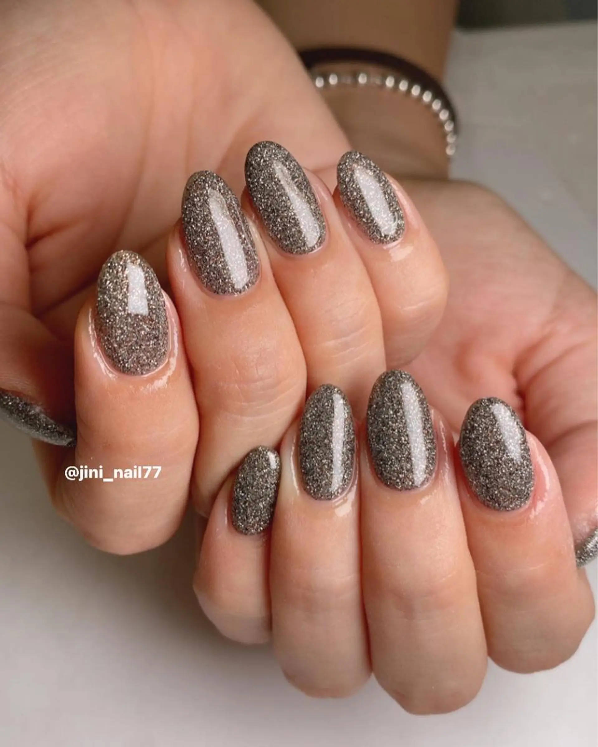 ネイル JINI NAIL所属・ジニ ネイルのネイルデザイン