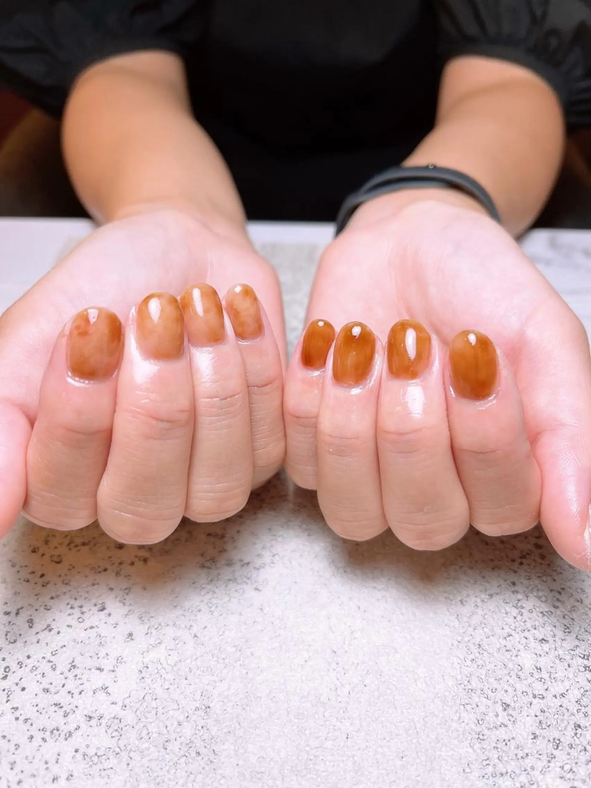 ネイル ブラウン ニュアンスネイル nailsalon mur.のネイルデザイン