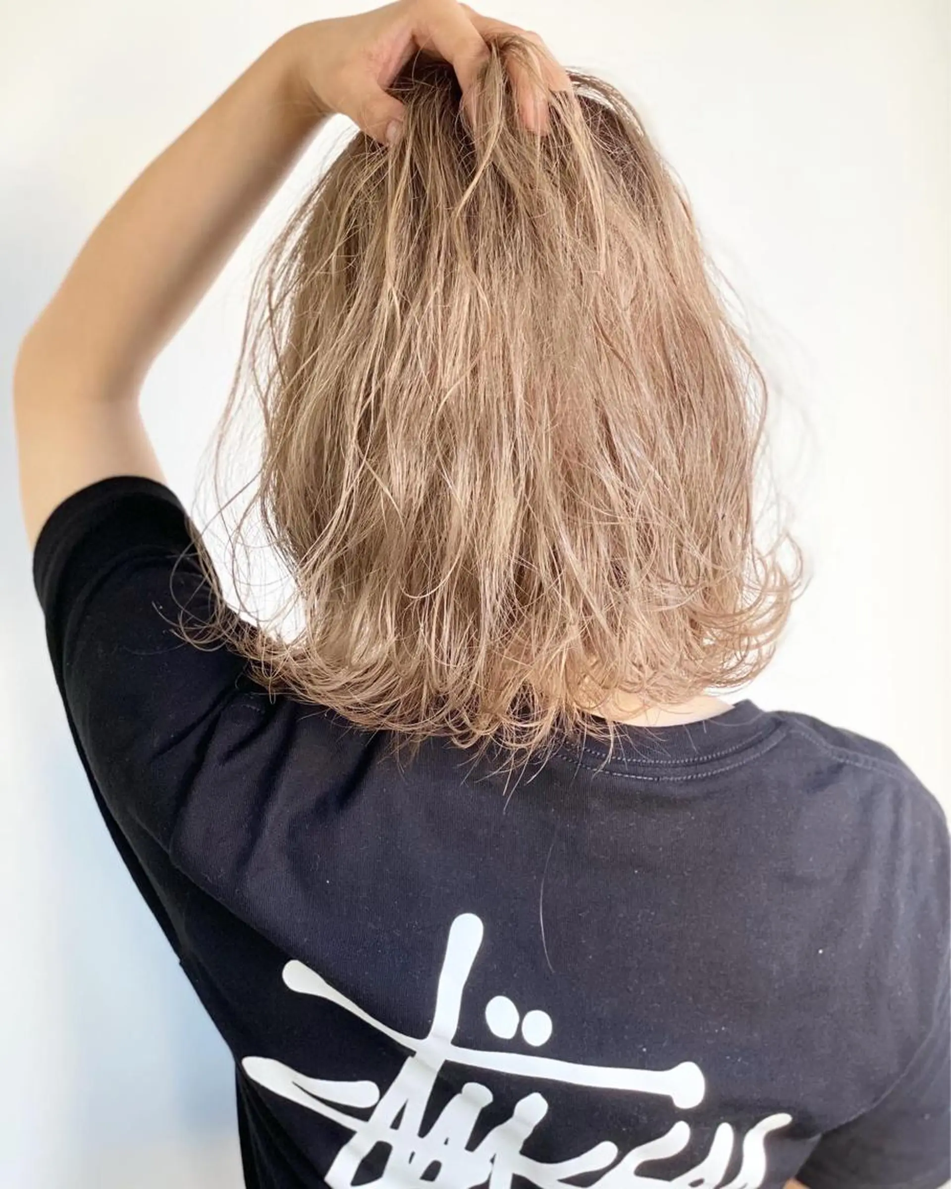 ミディアム カラー ヘアアレンジ ブリーチ 長芝 遥香のヘアスタイル