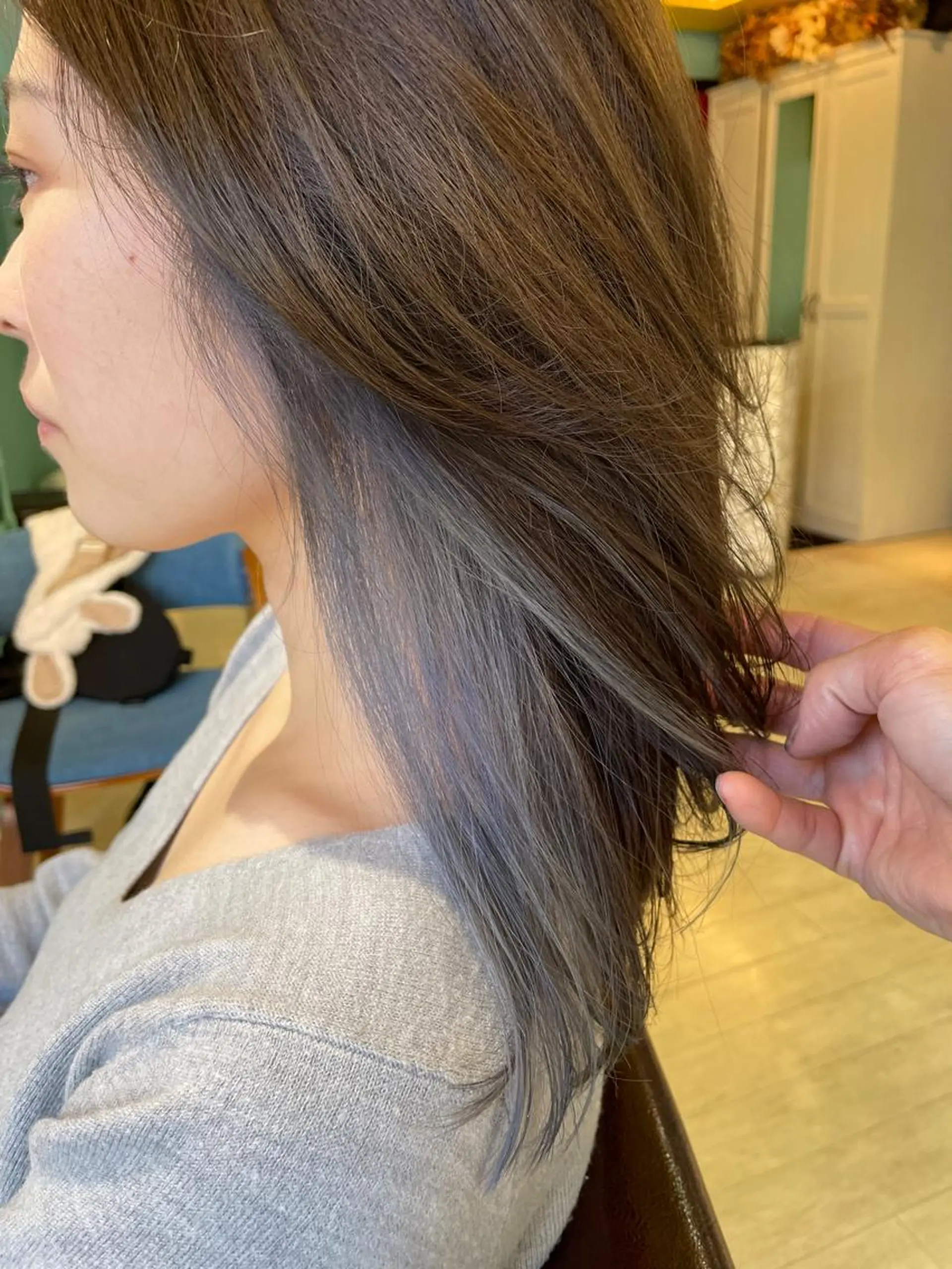 ロング カラー アッシュ アッシュブラウン ブルーカラー ブラウンカラー インナーカラー ヘアカラー Share  Salon  Reco【GARDEN】所属・末石 智のヘアスタイル