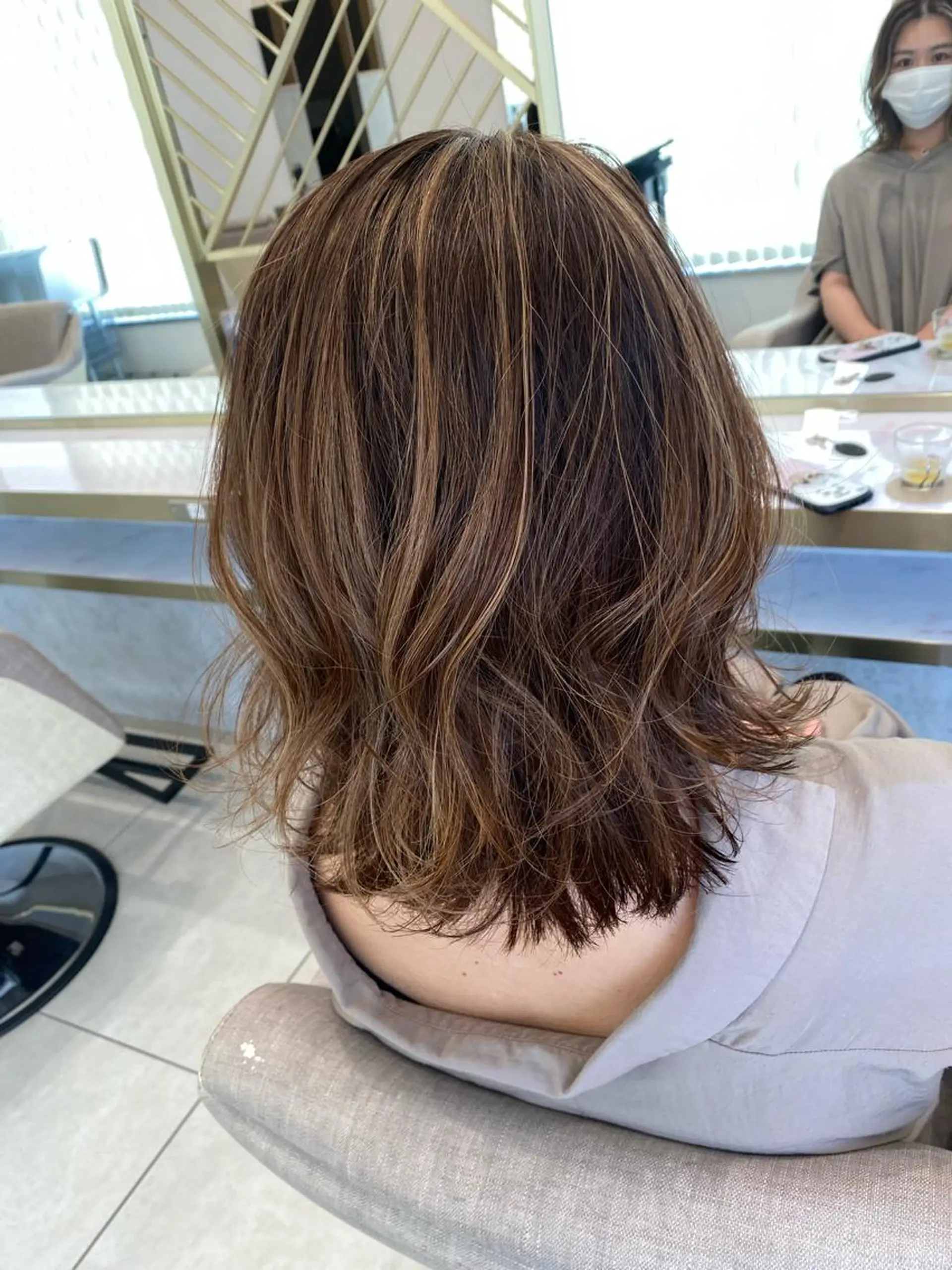 ミディアム カラー 吹田 駿 髪質改善縮毛矯正のヘアスタイル