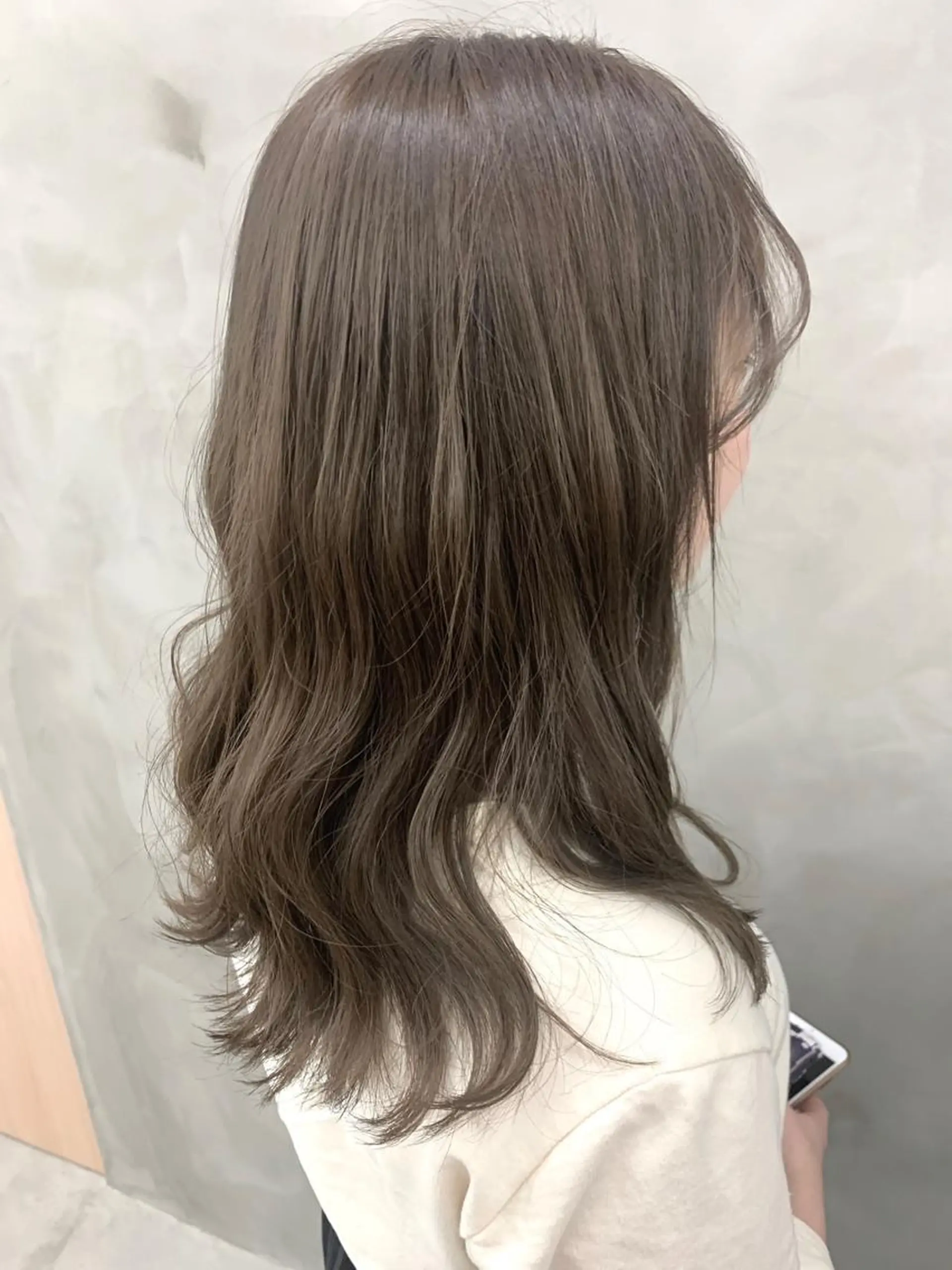 セミロング カラー ブームボックス所属・🐝ハイトーンカラー hachi🐝のヘアスタイル