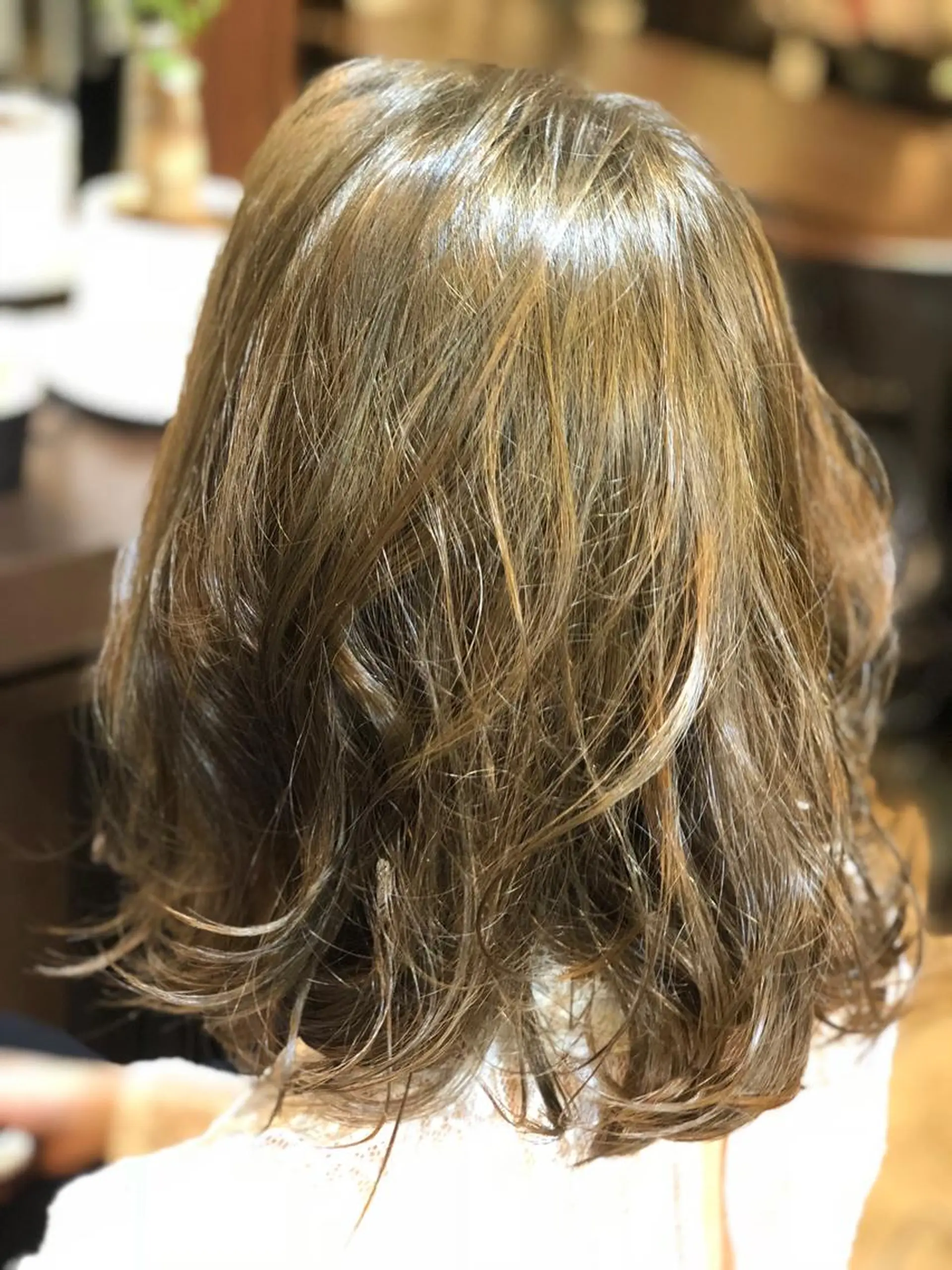 カラー Agu hair Lazuli所属・松本 マサシのヘアスタイル