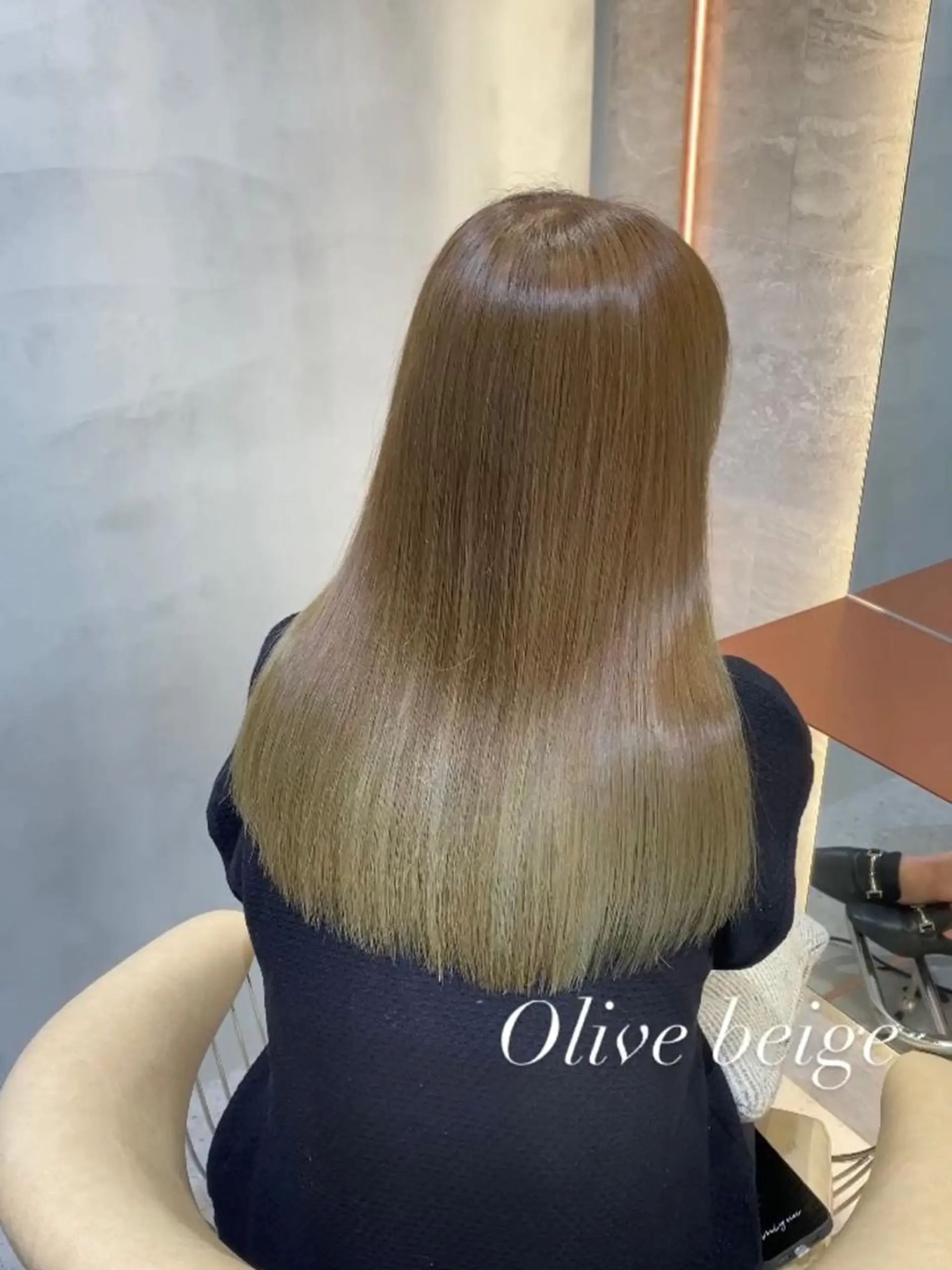 ロング カラー ベージュカラー オリーブベージュ 🫧髪質改善🤍丁寧 で好評🫧/MAKIのヘアスタイル