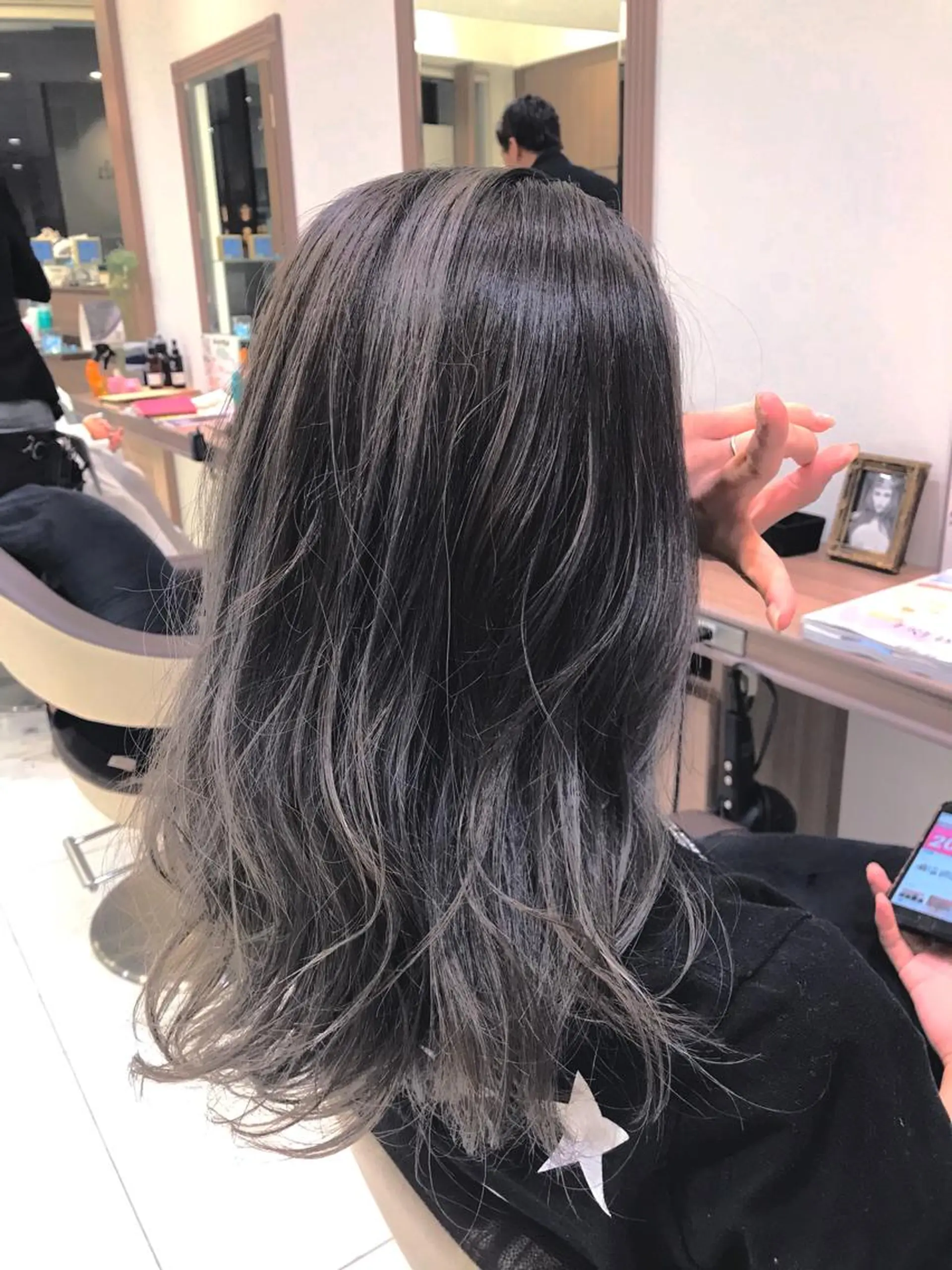 ロング カラー ヘアカラー トリートメント 田中 慎也のヘアスタイル