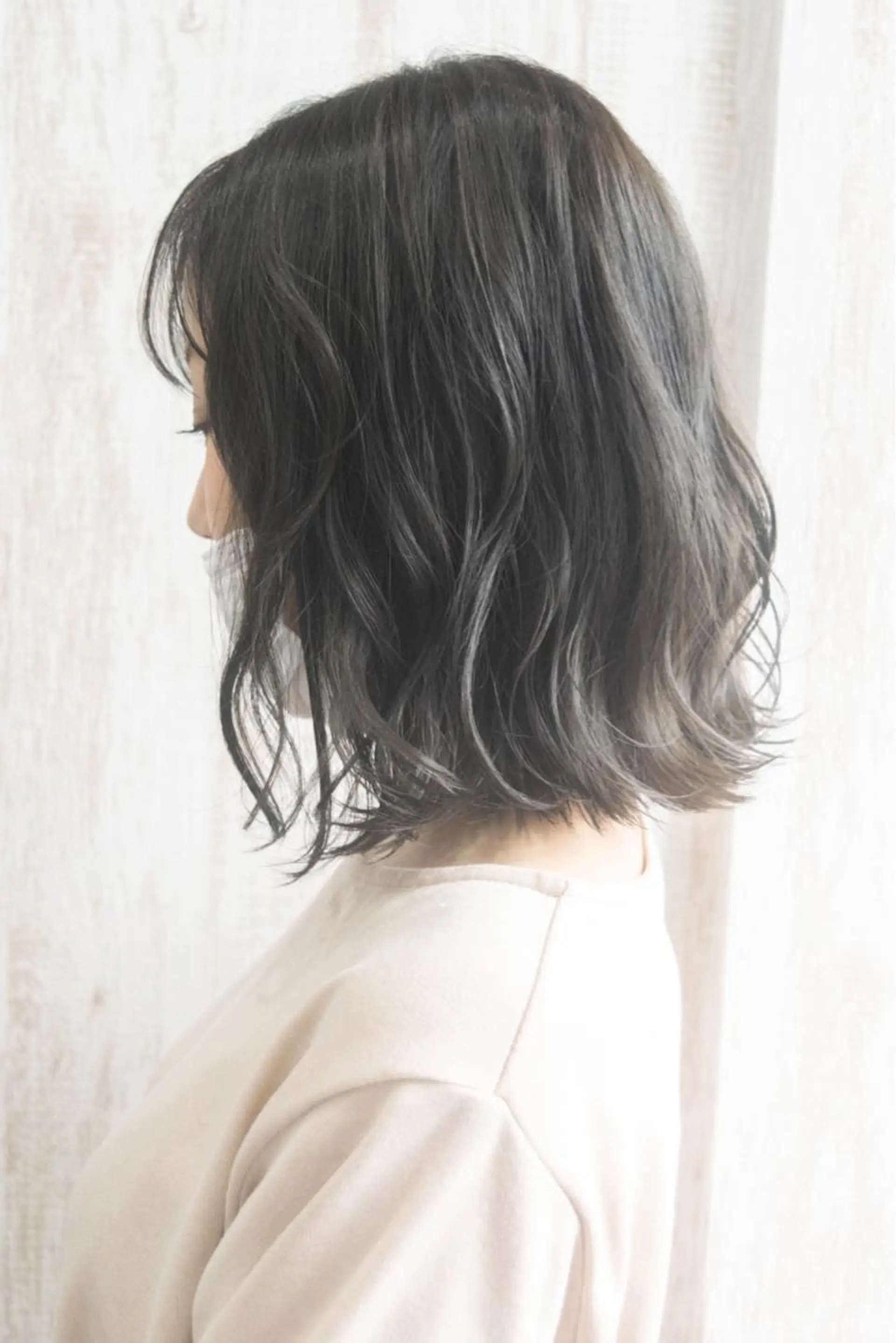 カラー 黒髪 ヘアカラー ハイトーンカラー RYUのヘアスタイル