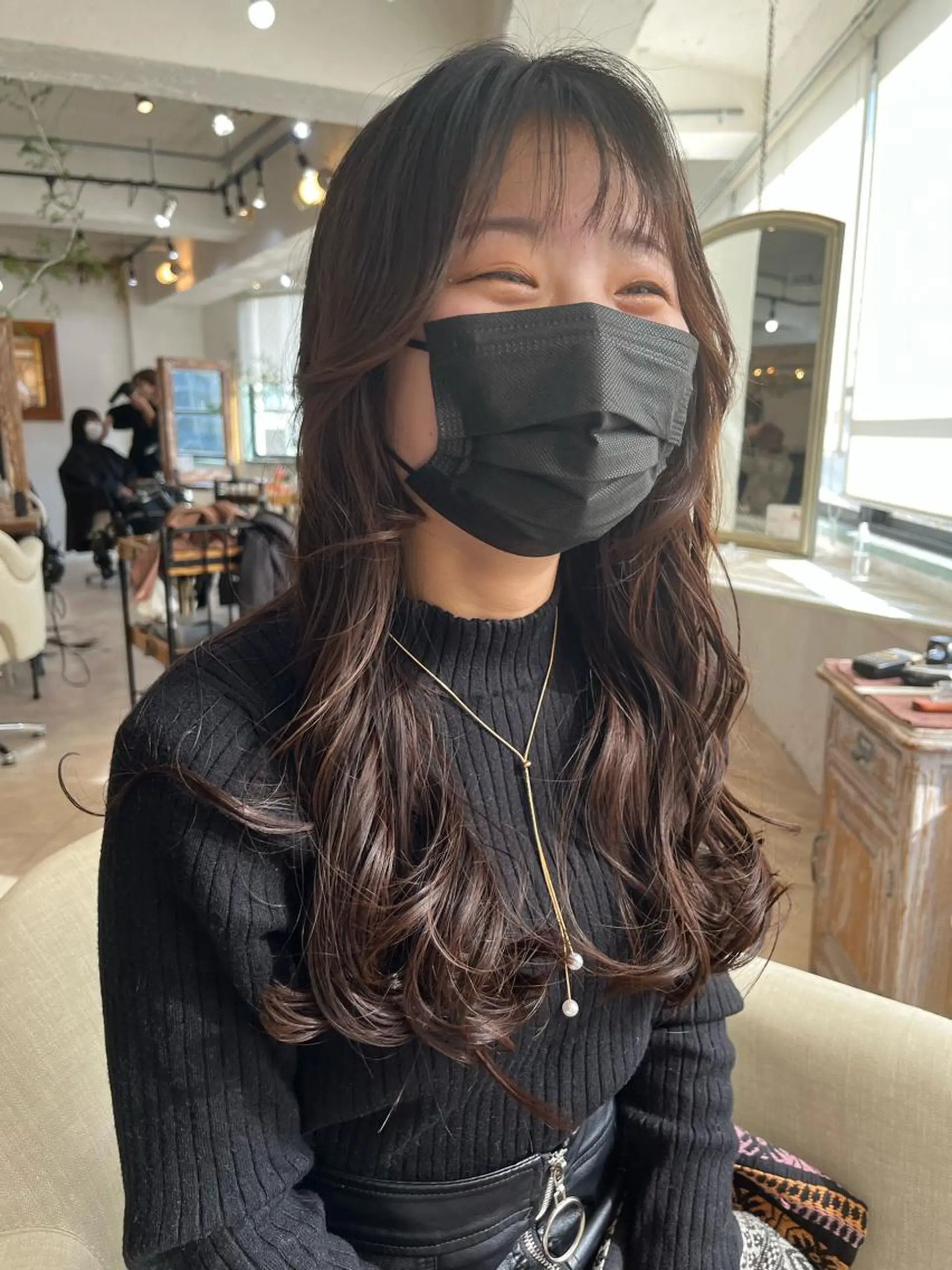 セミロング 本場の韓国ヘア 🇰🇷チ・ヨンジュのヘアスタイル