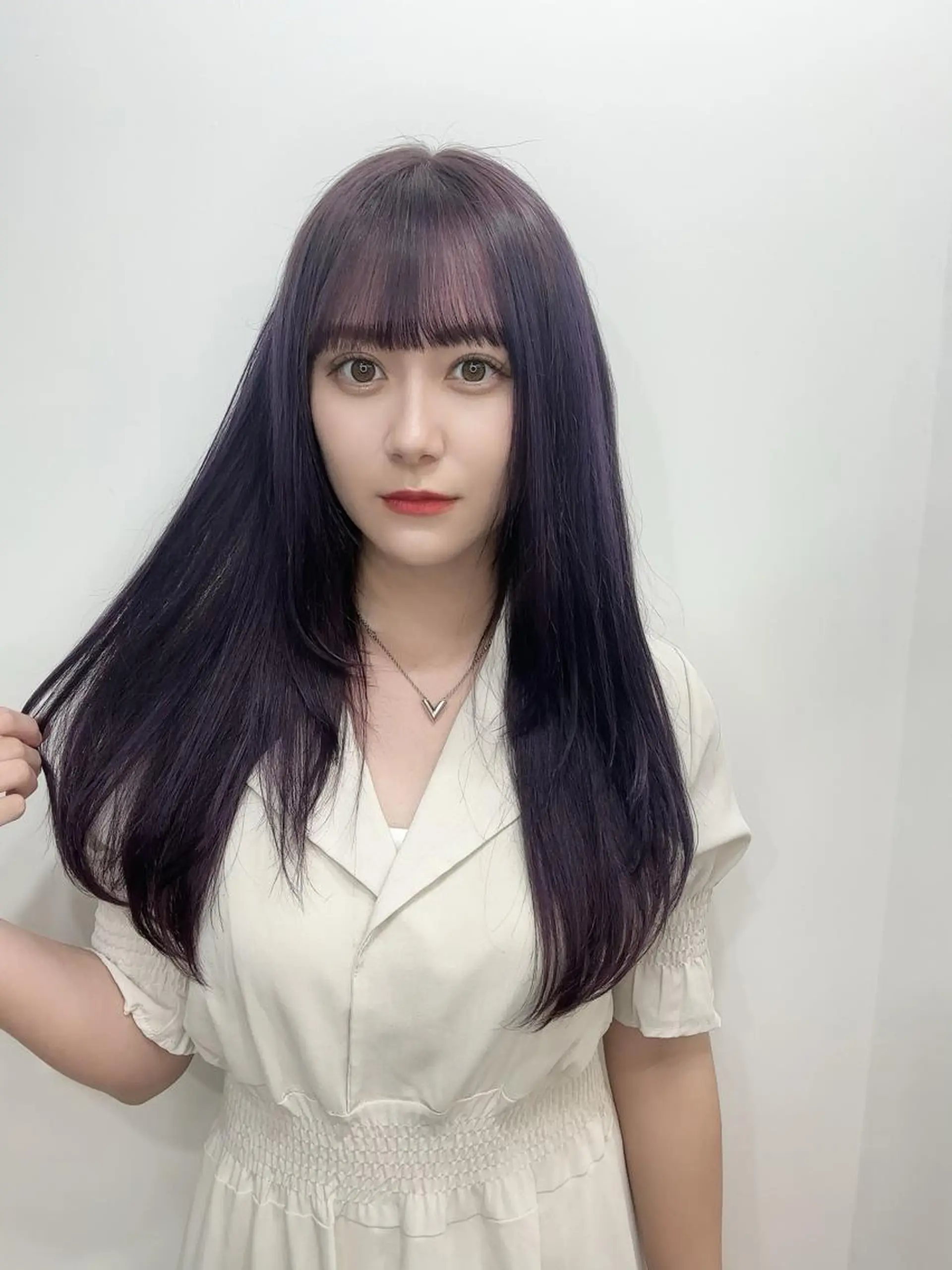 ロング カラー パーマ ヘアアレンジ メンズ キッズ ネイル マツエク・マツパ アイブロウ メンズインナーカラー メンズ韓国風 黒髪 ブルーカラー ブルーブラック 武田涼レイヤーカット 髪質改善×縮毛矯正のヘアスタイル