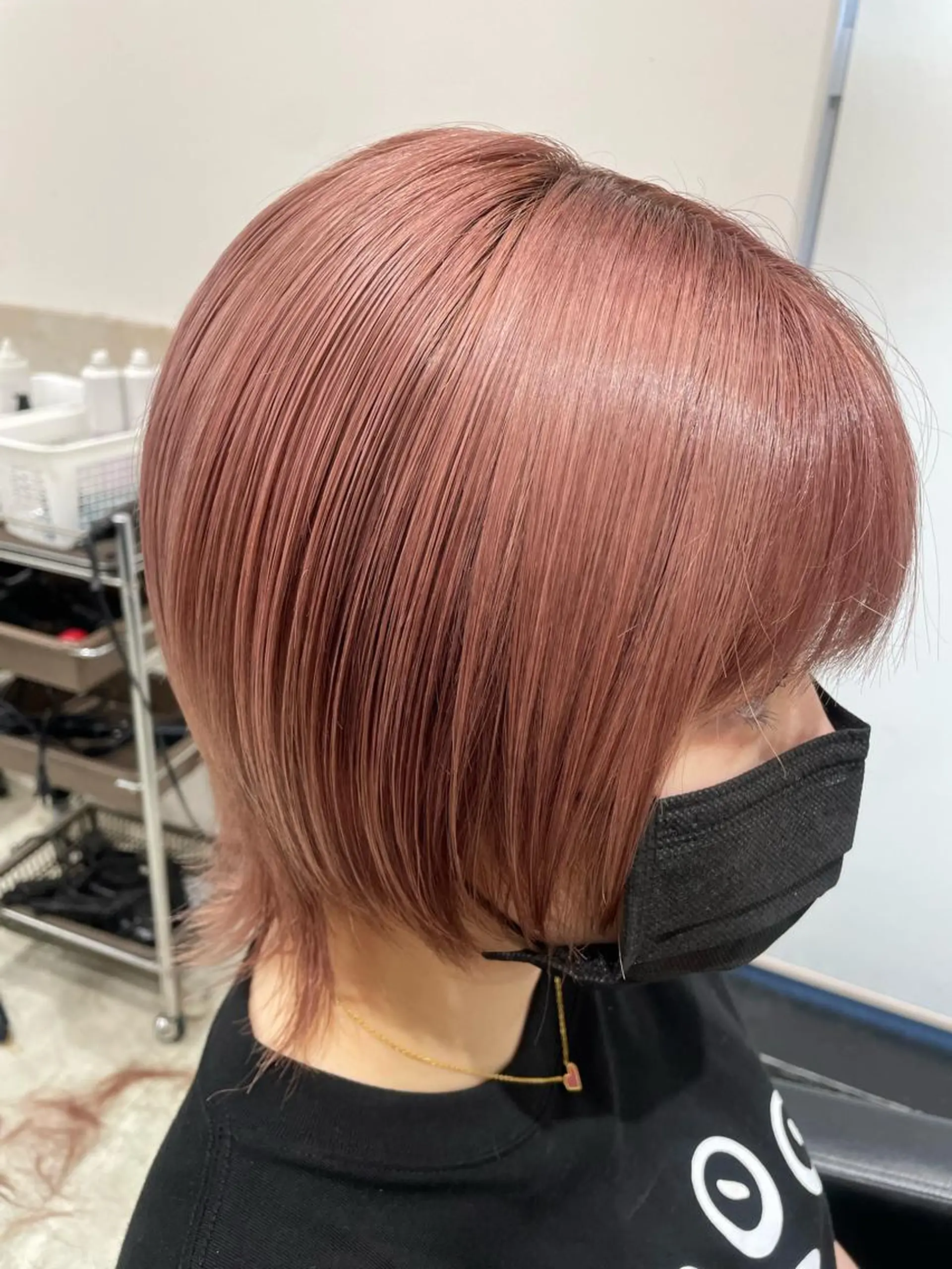 ショート カラー ブリーチ ダブルカラー ピンクカラー トリートメント ウルフカット 透明感カラー✨艶髪 制作🌱山根あゆみのヘアスタイル