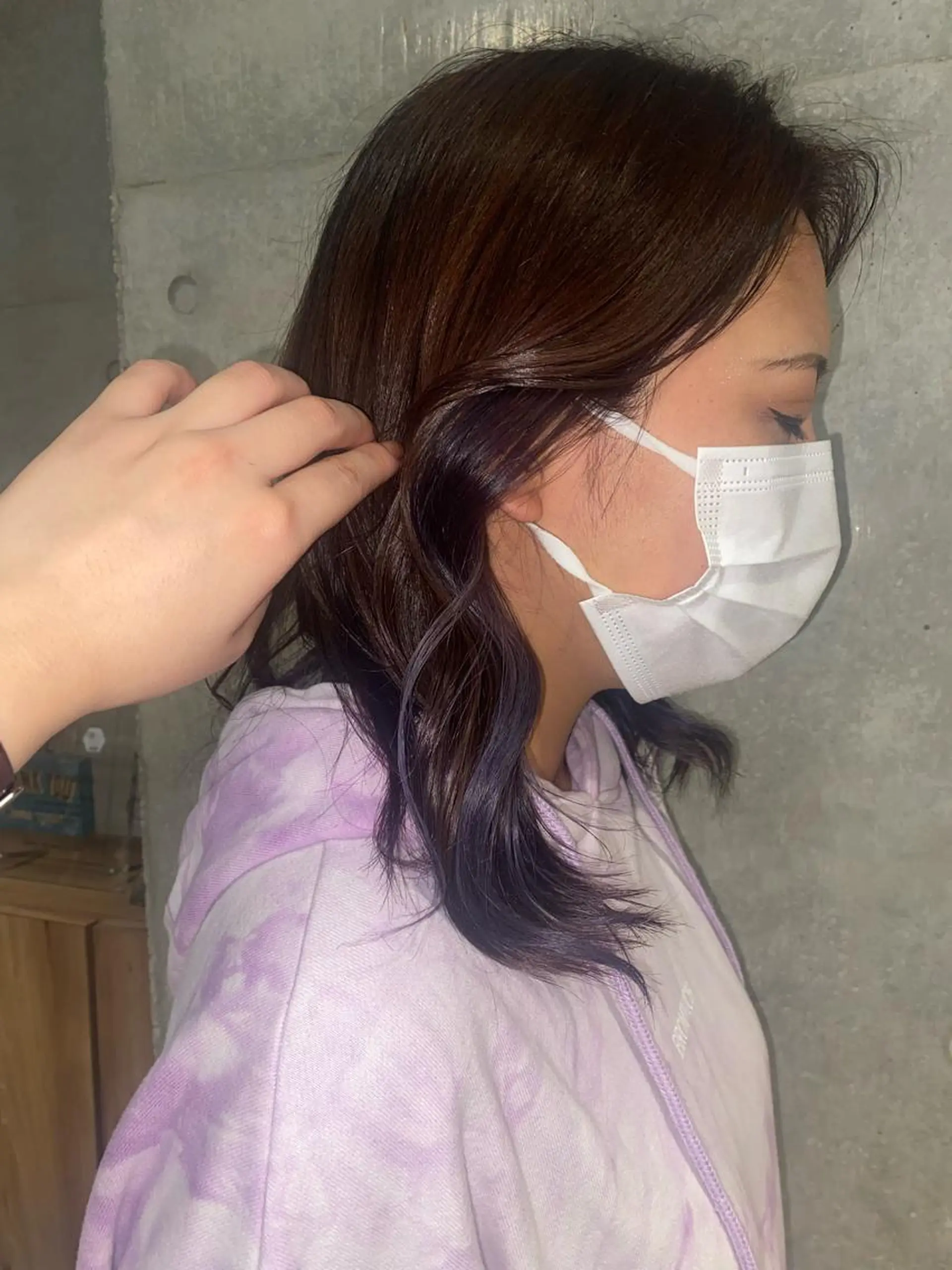 セミロング カラー テシロギ セイナのヘアスタイル