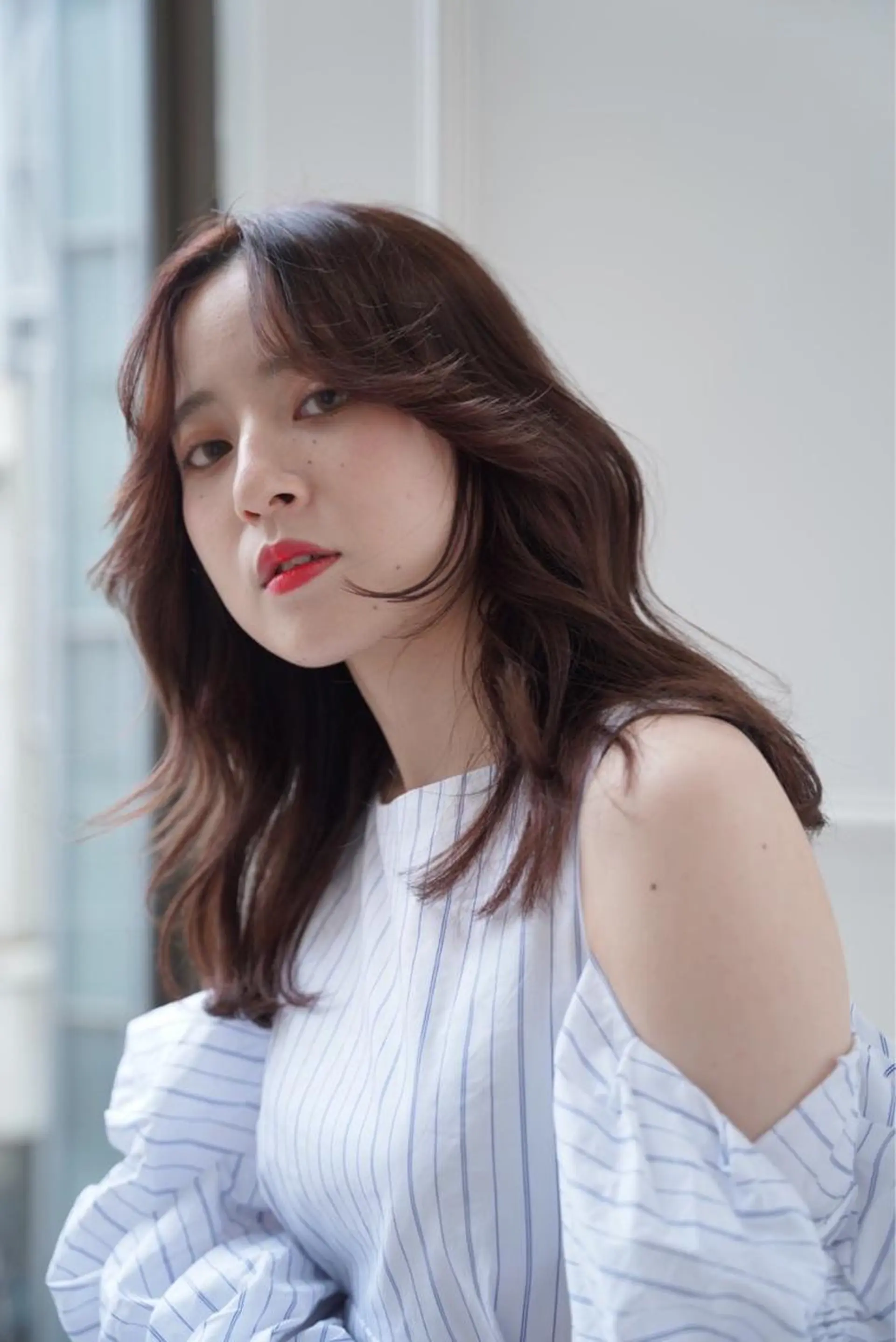 ミディアム カラー カット 韓国レイヤーカット/ ダブルカラーのヘアスタイル