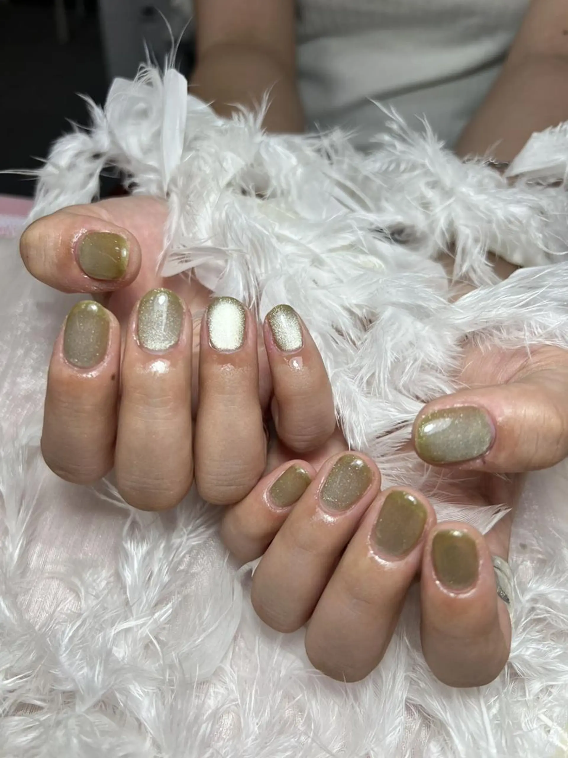 ネイル アートネイル オーロラネイル ガーリー キラキラネイル 韓国ネイル Nail Monsterのネイルデザイン