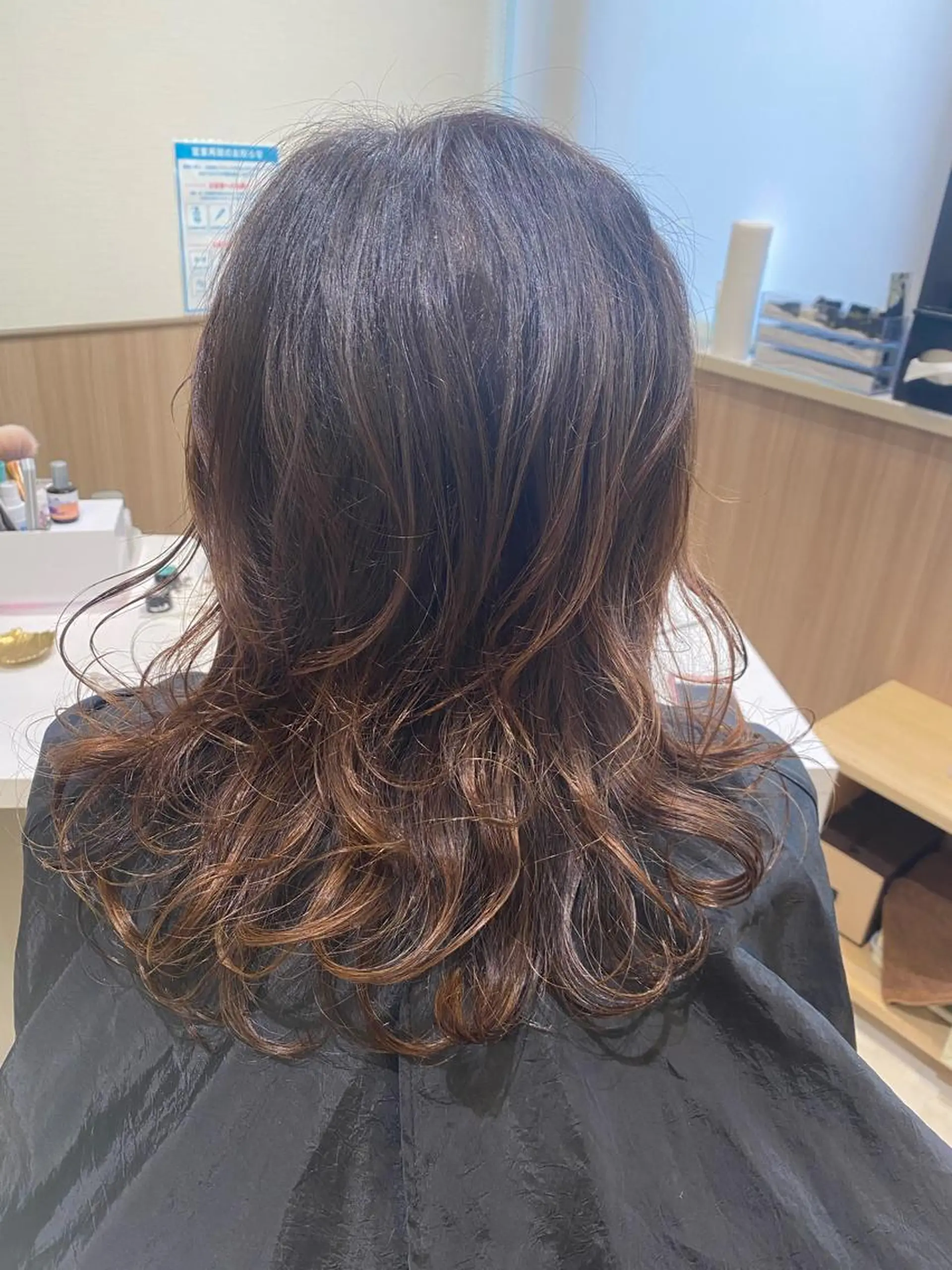 ロング カラー パーマ 古川 琴美のヘアスタイル
