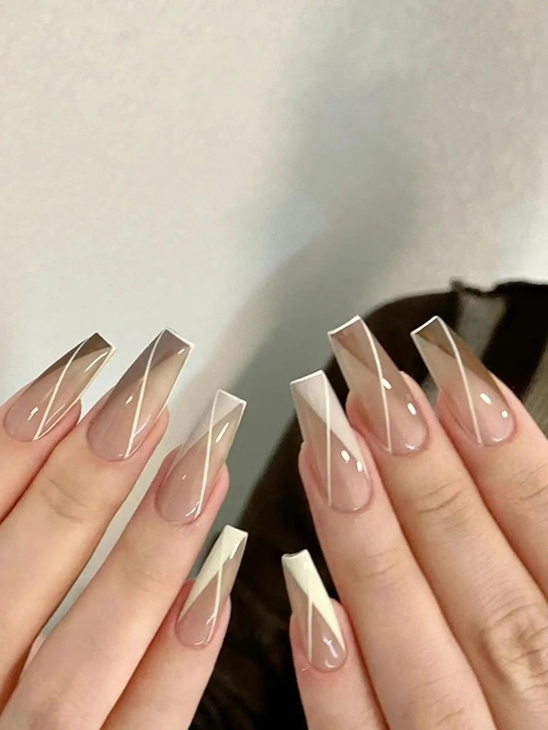 ネイル ハンドネイル ハンドケア LUXE NAIL SALONのネイルデザイン