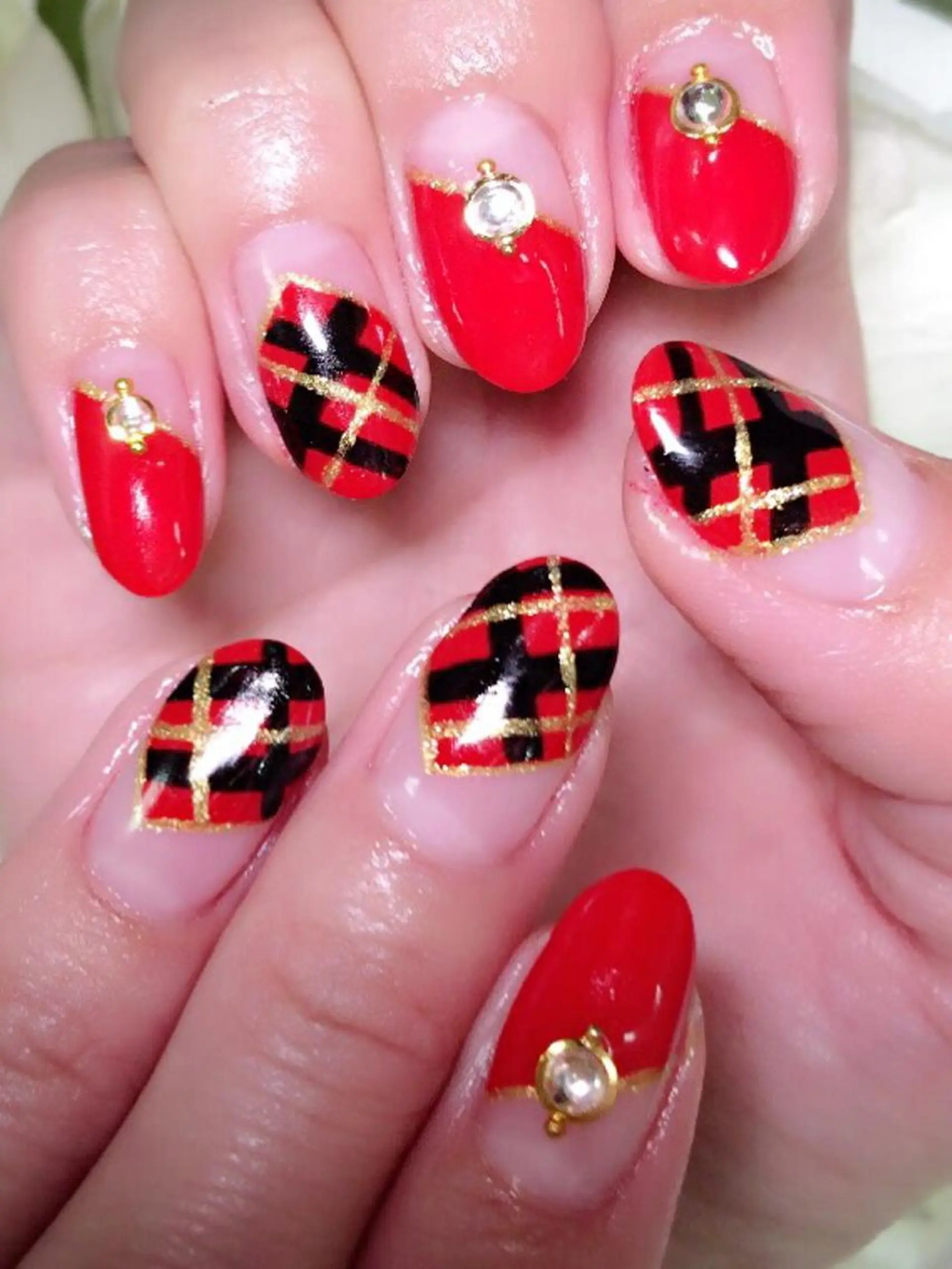 ネイル ラウバイマノマノ なかざとのネイルデザイン