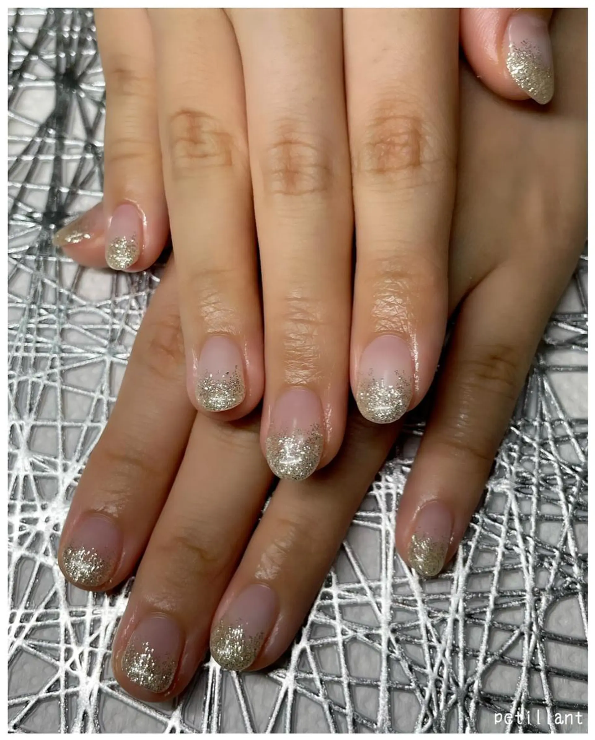 ネイル クリアネイル ジェルネイル グラデーション ラメ(グリッター) ラメグラデーション petillant所属・nail salon petillantのネイルデザイン
