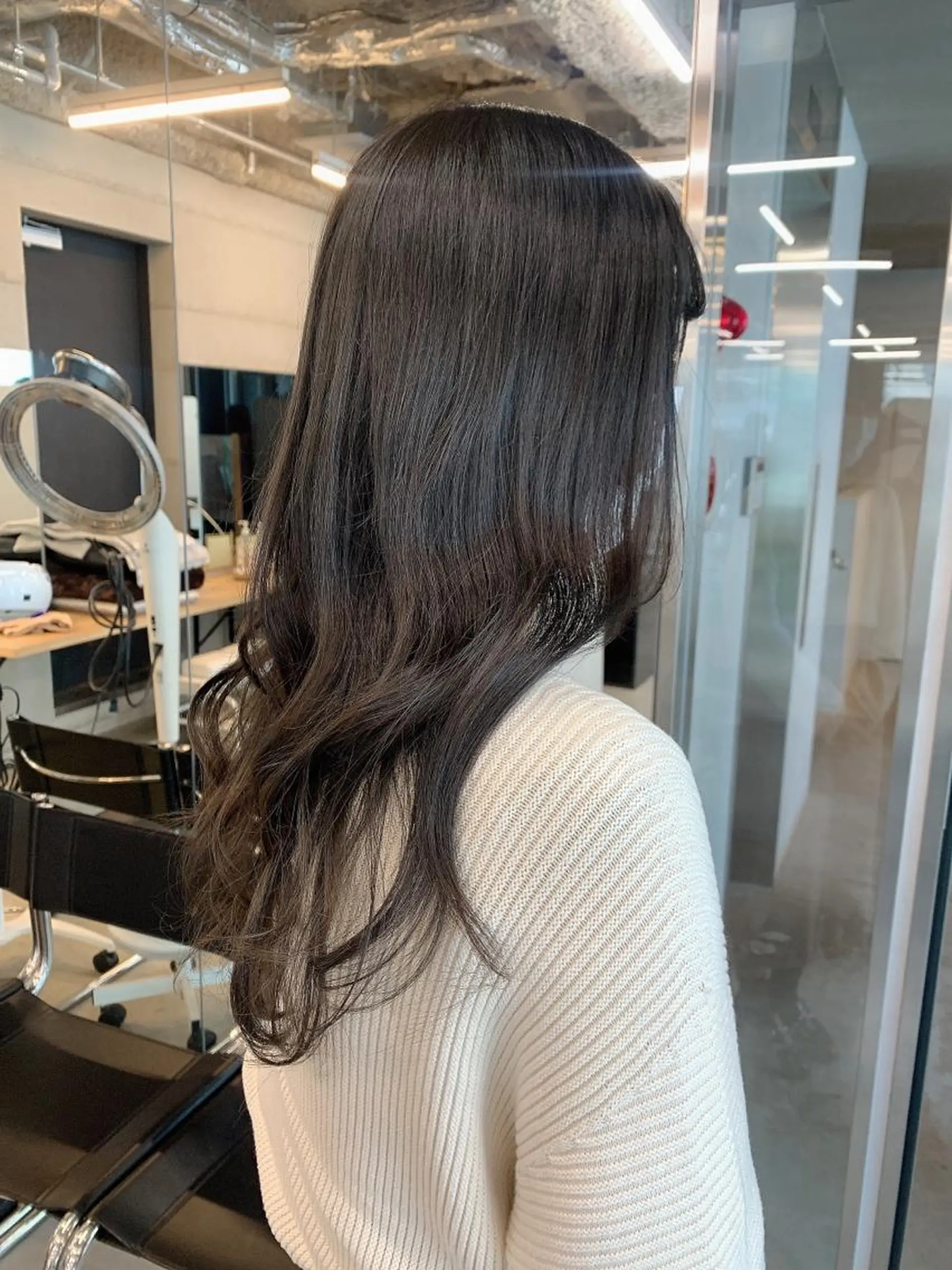 ミディアム カラー カット ヘアカラー トリートメント ヘッドスパ 透明感/オリーブ/ グレージュ/YUKAのヘアスタイル