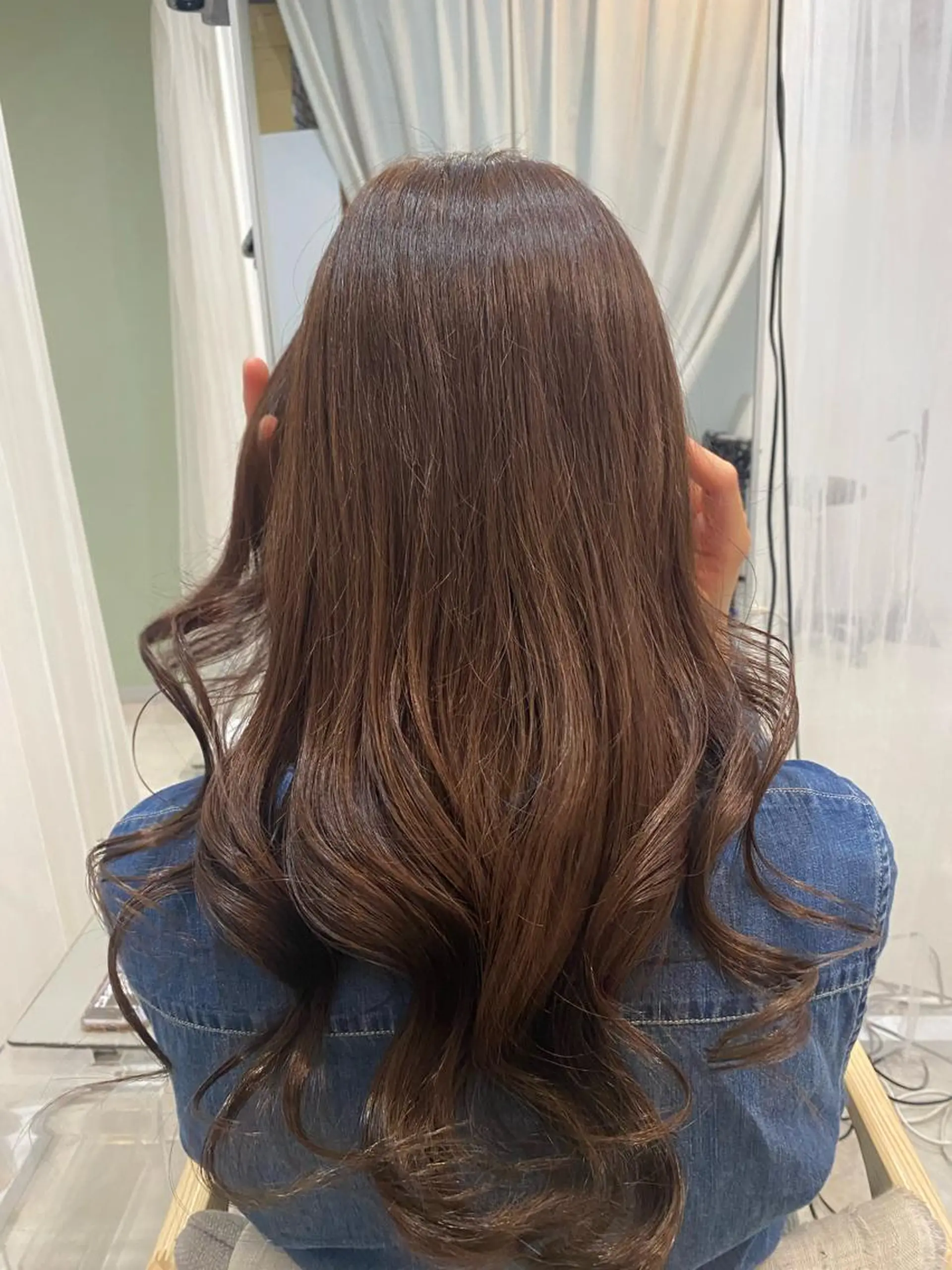 カラー ブリーチ ブラウンカラー ブリーチなしカラー 谷川 李奈のヘアスタイル