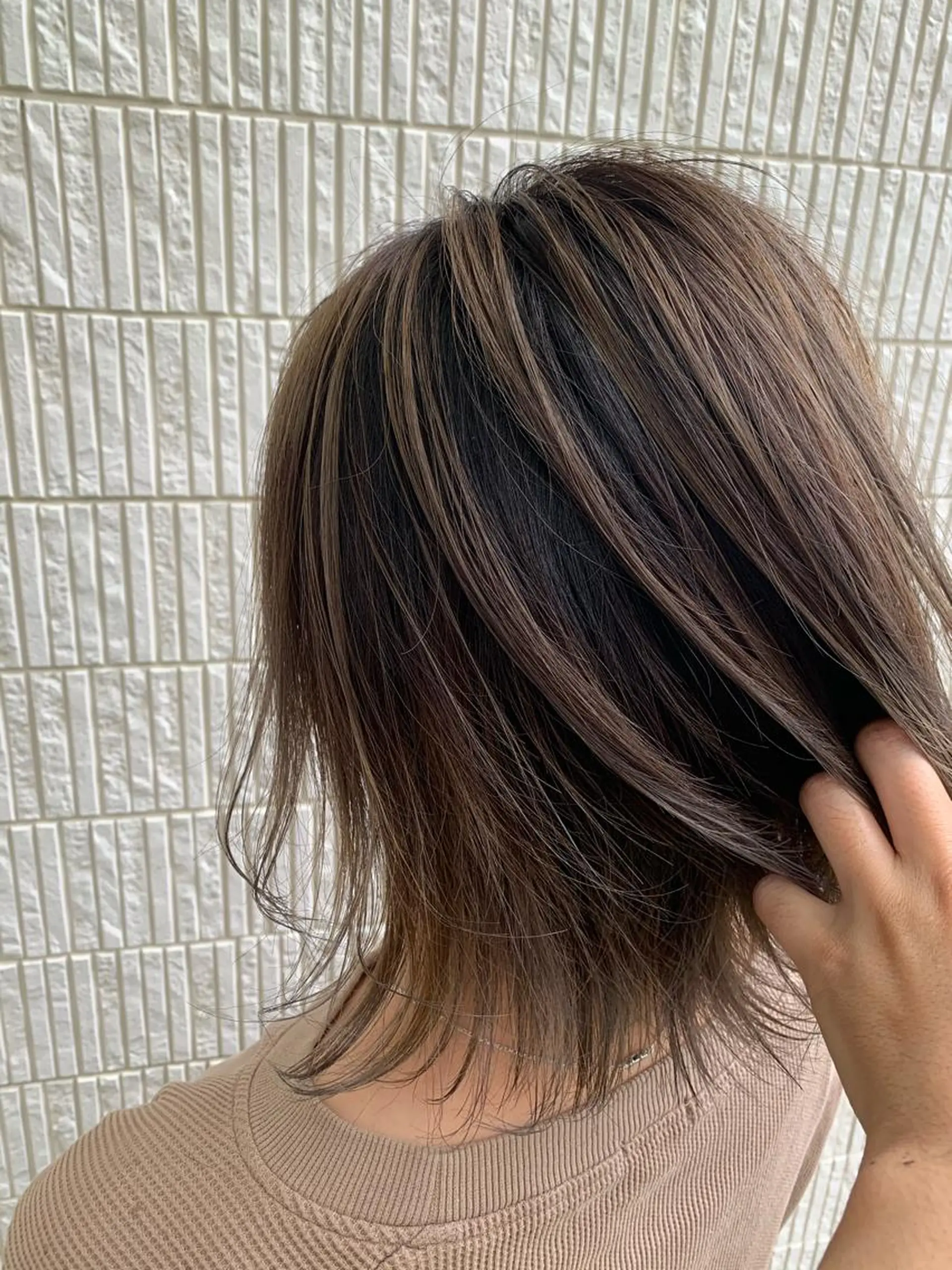 ミディアム カラー バレイヤージュ レイヤーカット ヘアカラー トリートメント 古畑 佑悟のヘアスタイル