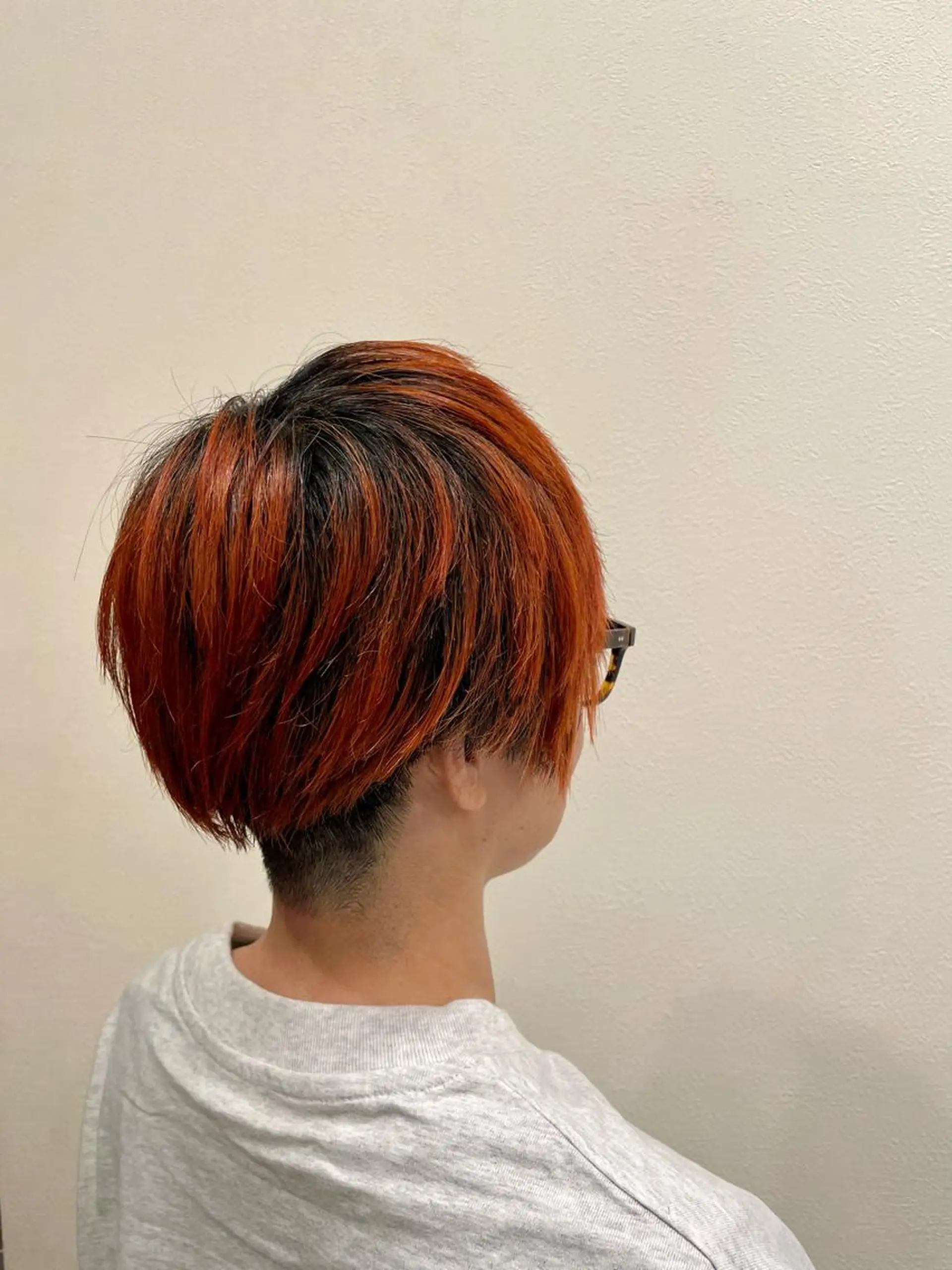 ショート カラー 奈良 明日香のヘアスタイル